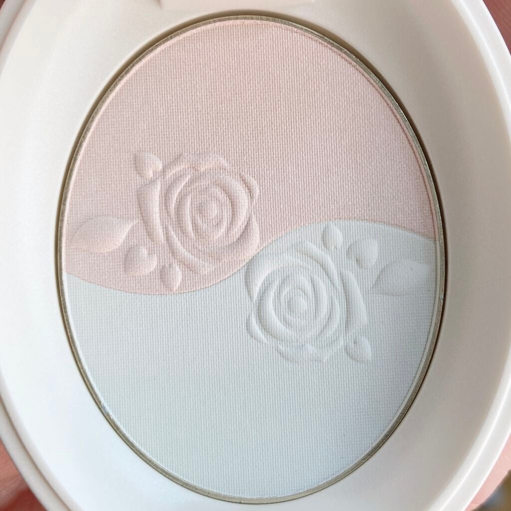 デュオ フェイスカラー/レ・メルヴェイユーズ ラデュレ/プレストパウダーを使ったクチコミ(3枚目)