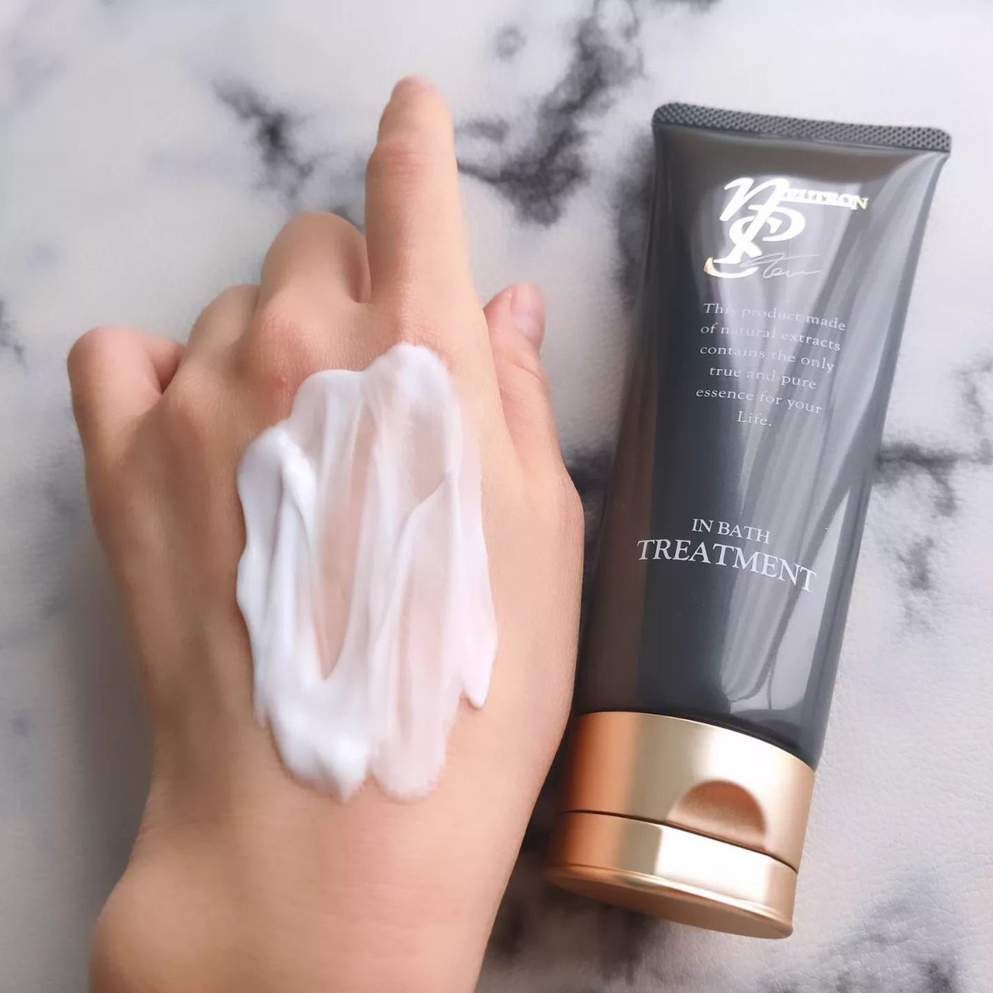 ニュートロンnPS インバストリートメント/アスカ/洗い流すヘアトリートメントを使ったクチコミ(5枚目)