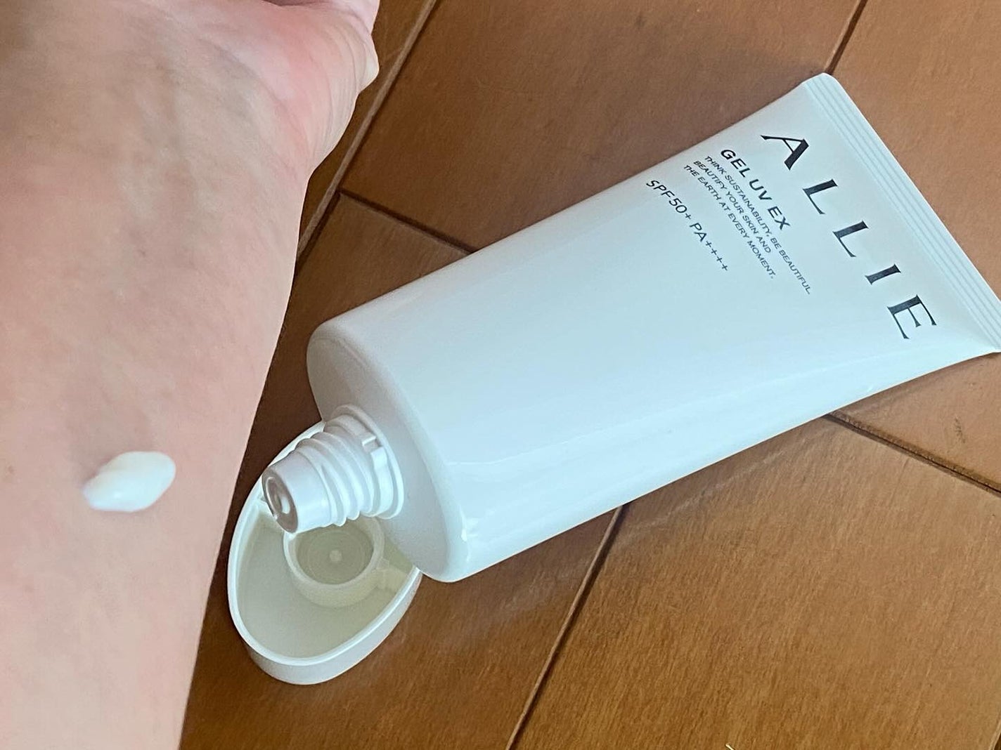 るいめい on LIPS 「✅アリィークロノビューティジェルUVEX高いUVカット効果(..」(2枚目)