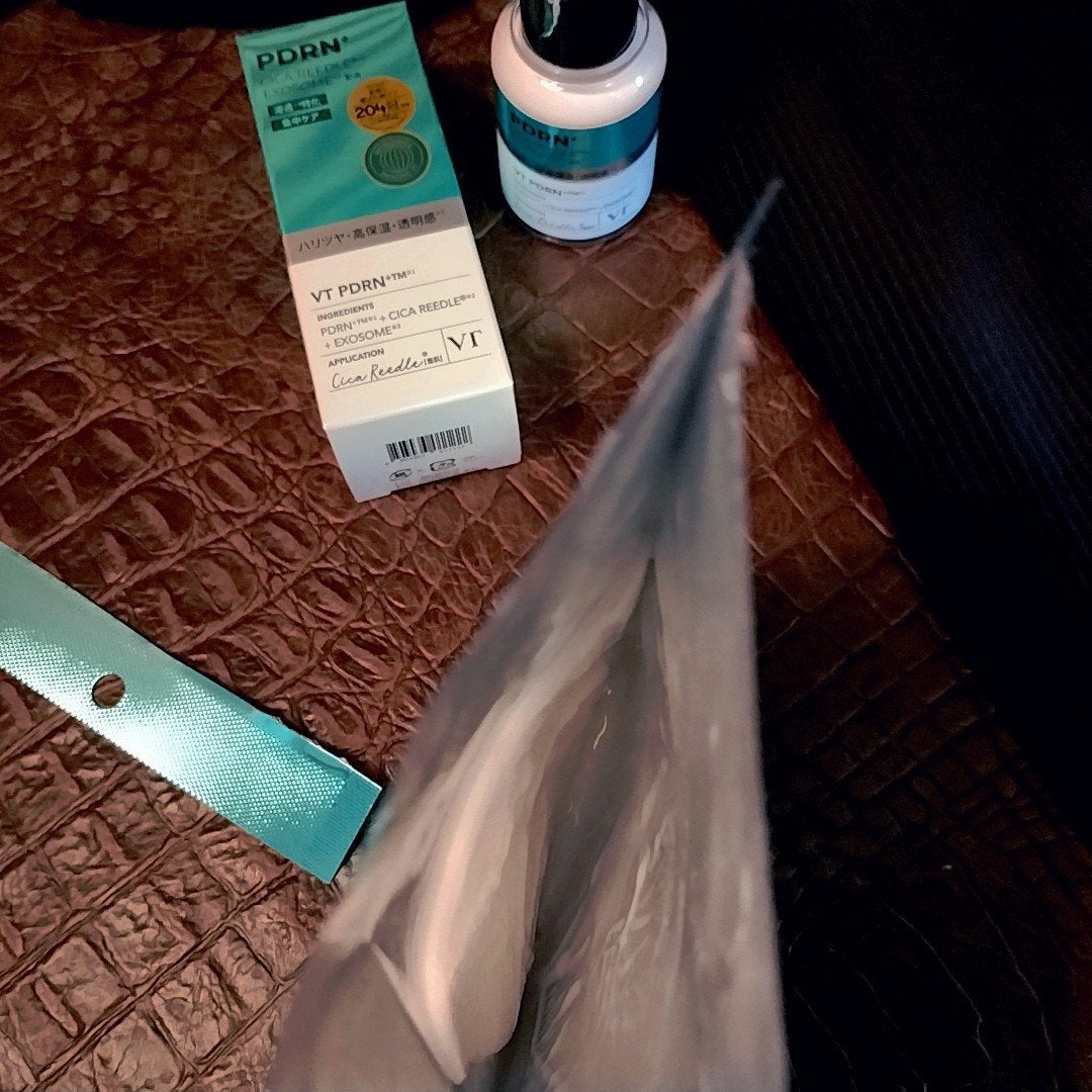 mcgroupakiko on LIPS 「憧れの発光肌へ近づきたくて3月1日(土)ロフトで販売されたばか..」(7枚目)