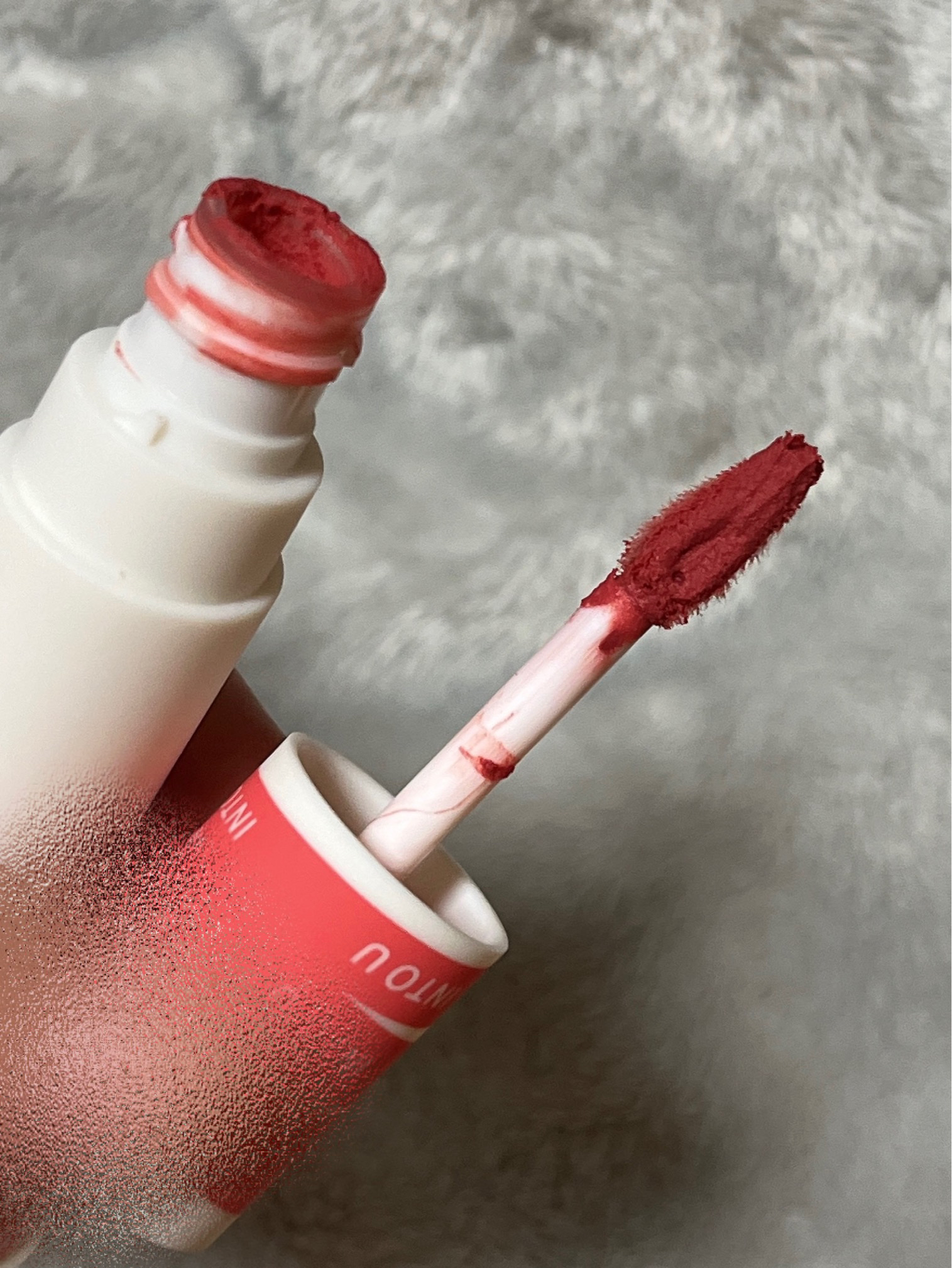 スーパーマットリップ＆チークマッド/INTO U/口紅を使ったクチコミ（3枚目）