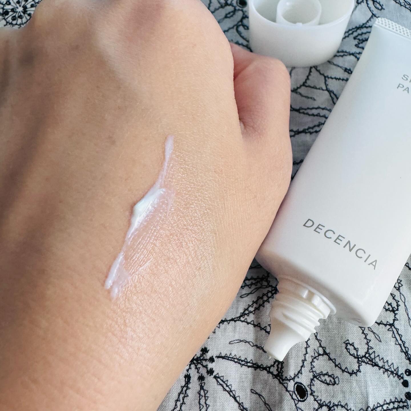 ディセンシア フローレス UVプロテクター/DECENCIA/日焼け止めローションを使ったクチコミ（3枚目）