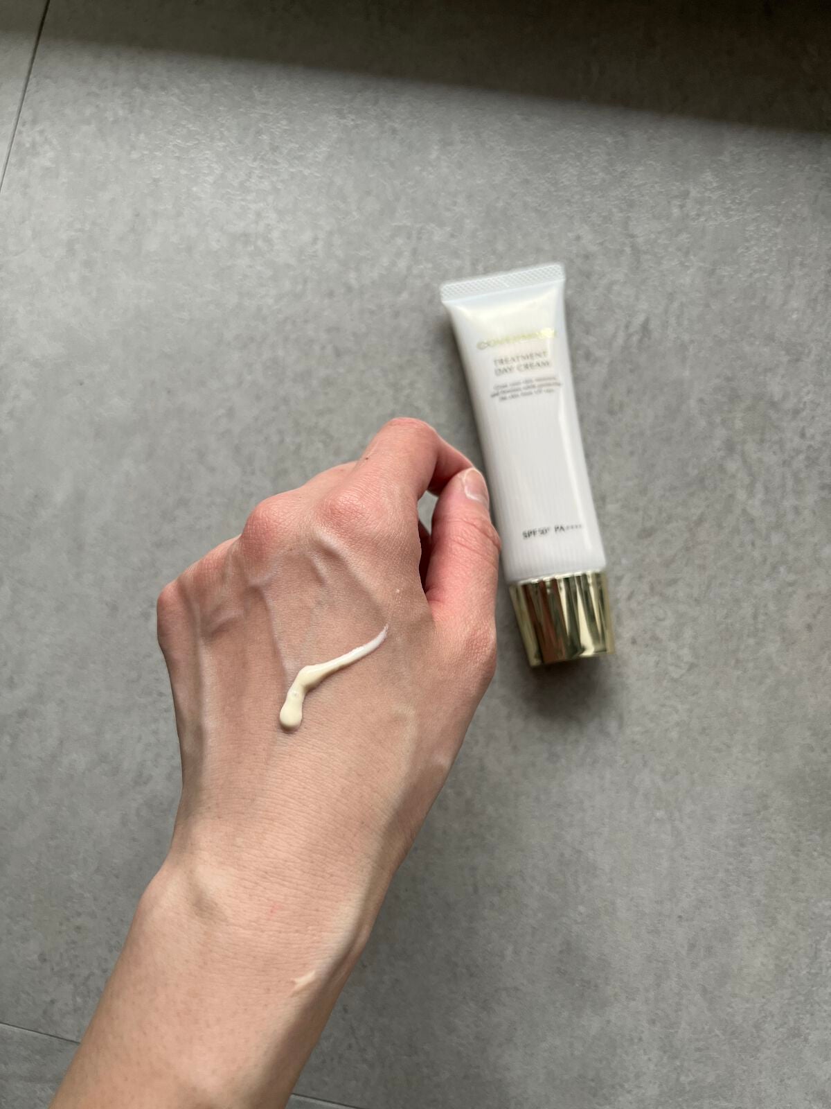 トリートメント デイ クリーム/COVERMARK/日焼け止めクリームを使ったクチコミ(2枚目)