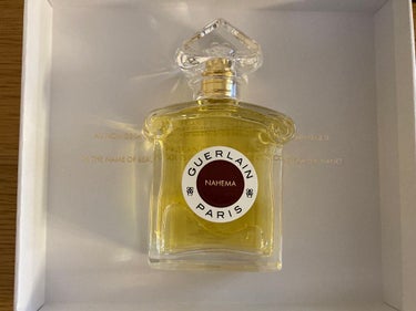 GUERLAIN ナエマ オーデパルファンのクチコミ「蔵馬が大好きプラス祖父が地元の薔薇愛好家の会長でして・・・親しみからか幼少期から薔薇が大好きで.....」（1枚目）