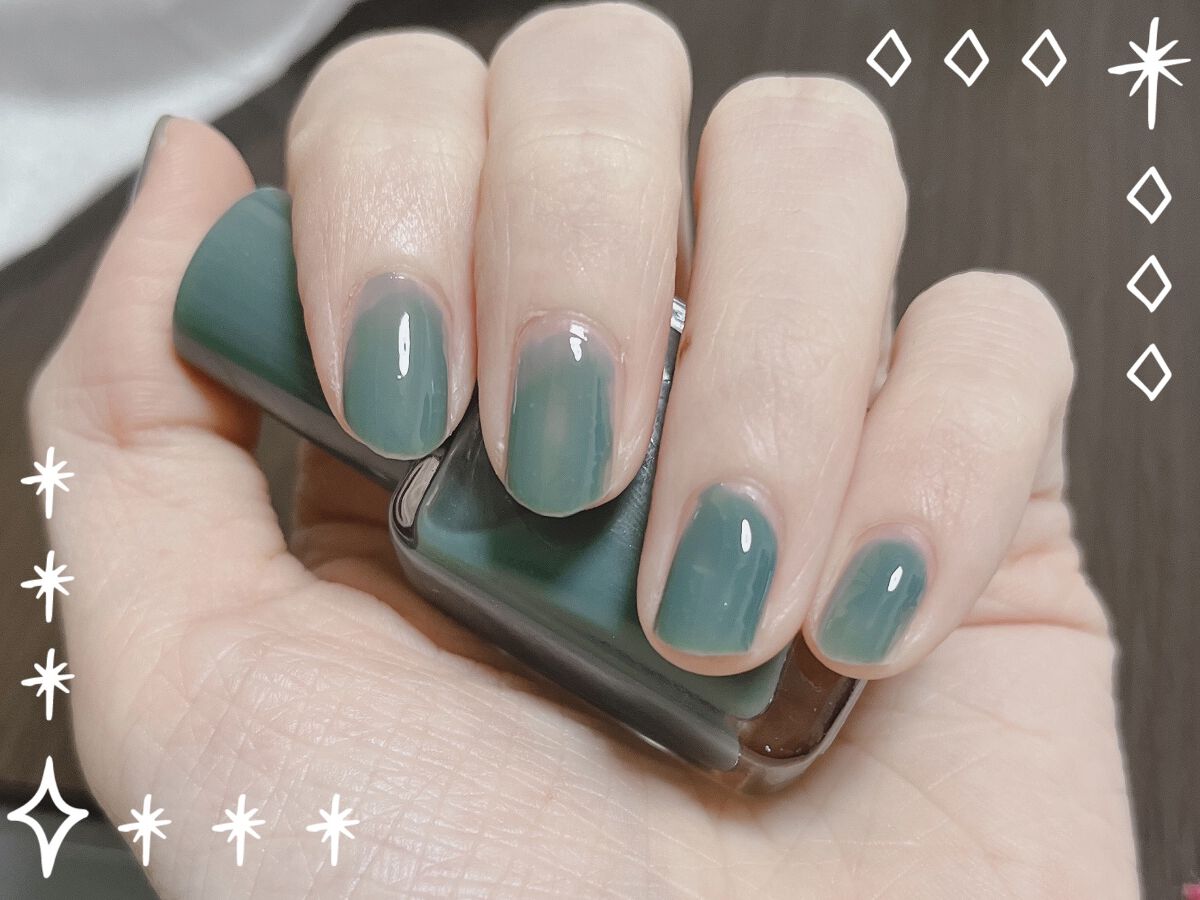 今回ご紹介するのはrom&ndのムードペブルネイル#06 OK です！

写真は2回塗りした様子ですがはっきりした発色でツヤ感も感じられます。私は後に上からトップコートを重ねましたが更にツヤ感が出て、ちゅるちゅるです🫰笑

これから初夏に