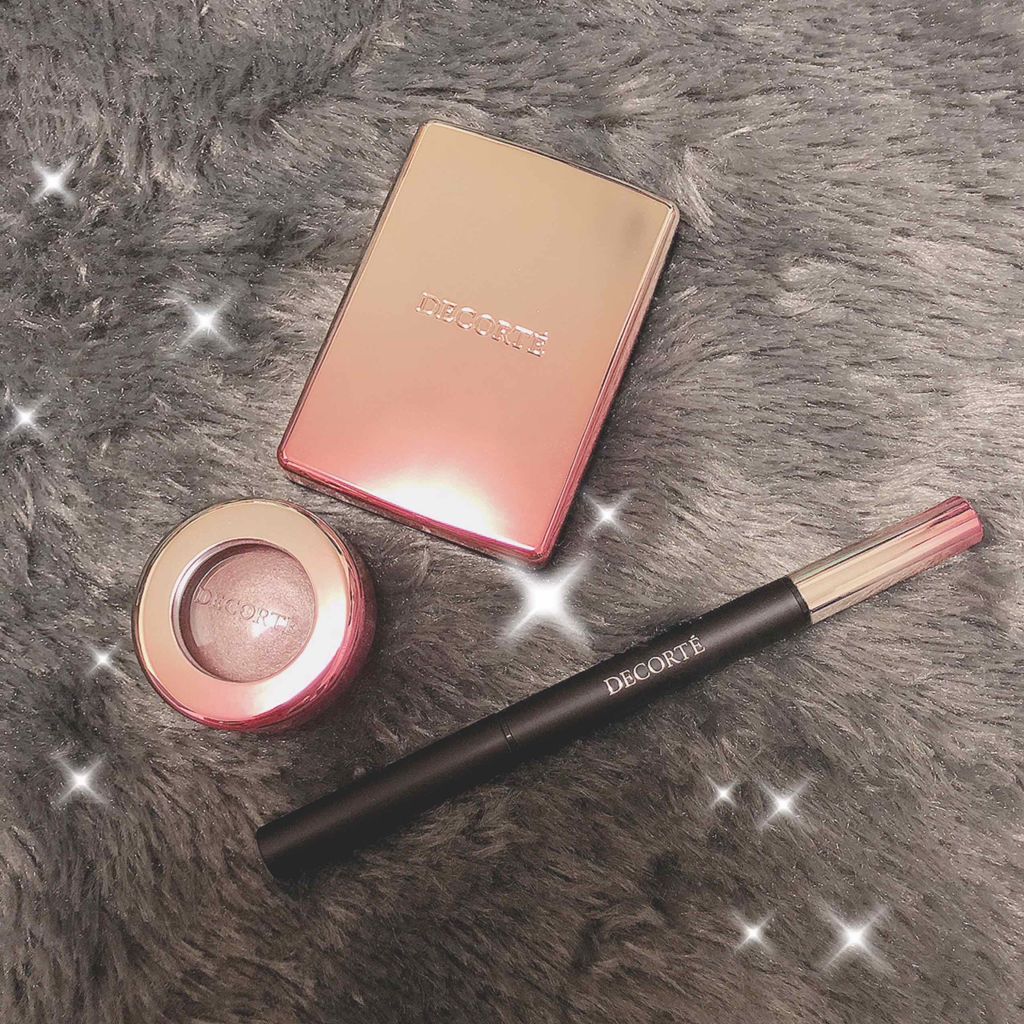 メイクアップコフレ VII（クリスマスコフレ 2018）/DECORTÉ/メイクアップキットを使ったクチコミ（2枚目）