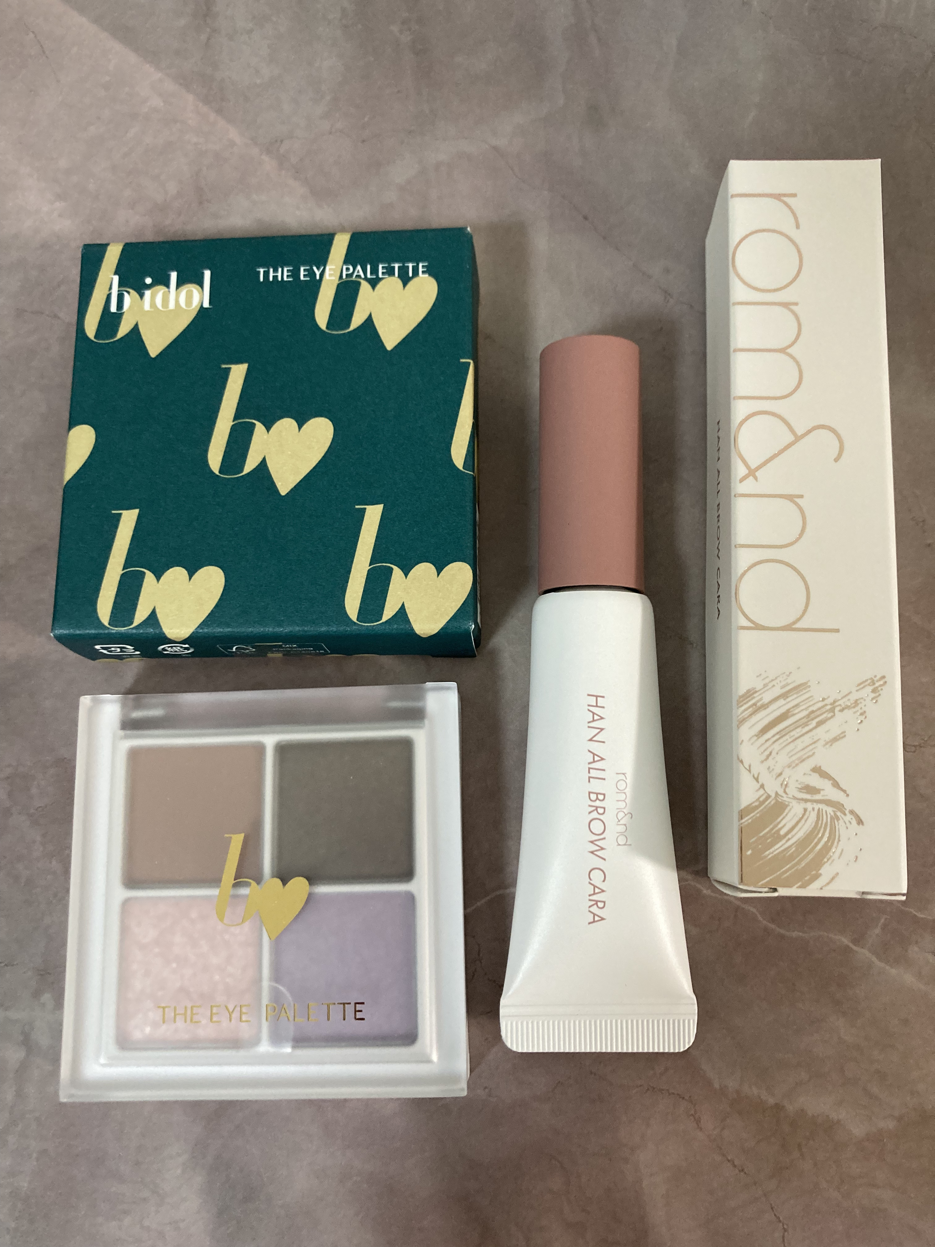 THE アイパレR/b idol/アイシャドウパレットを使ったクチコミ（1枚目）