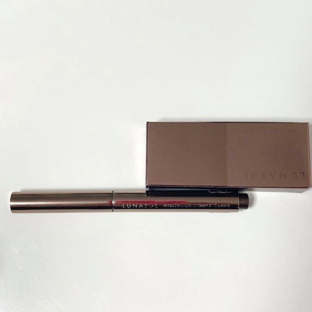 インテレクチュアルリクイドアイライナーN/LUNASOL/リキッドアイライナーを使ったクチコミ(1枚目)