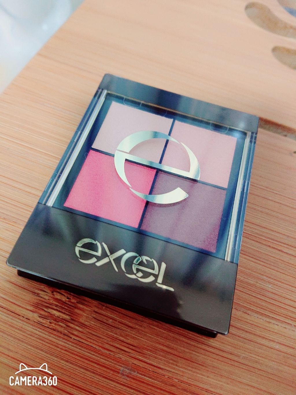 リアルクローズシャドウ/excel/アイシャドウパレットを使ったクチコミ（1枚目）