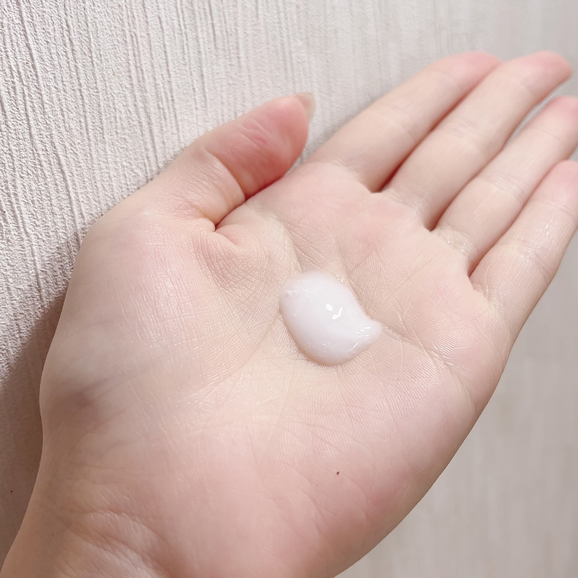 モイスチュアソフニング エマルジョン スムースリペア/スティーブンノル ニューヨーク/ヘアミルクを使ったクチコミ（3枚目）