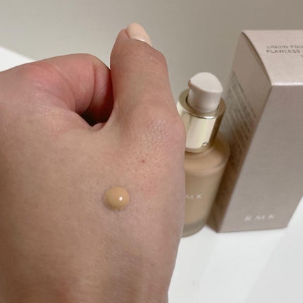 RMK リクイドファンデーション フローレスカバレッジ/RMK/リキッドファンデーションを使ったクチコミ(3枚目)