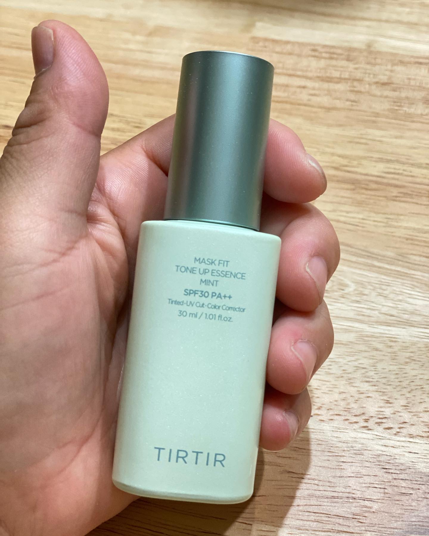 マスクフィットトーンアップエッセンス/TIRTIR(ティルティル)/化粧下地を使ったクチコミ（2枚目）