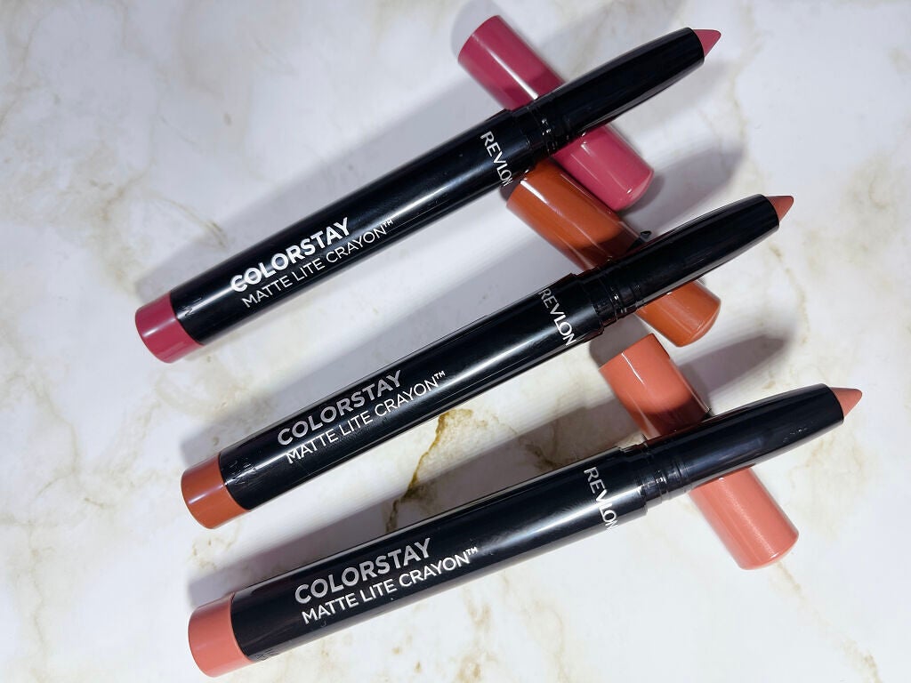 レブロン カラーステイ マット ライト クレヨン/REVLON/口紅を使ったクチコミ(2枚目)