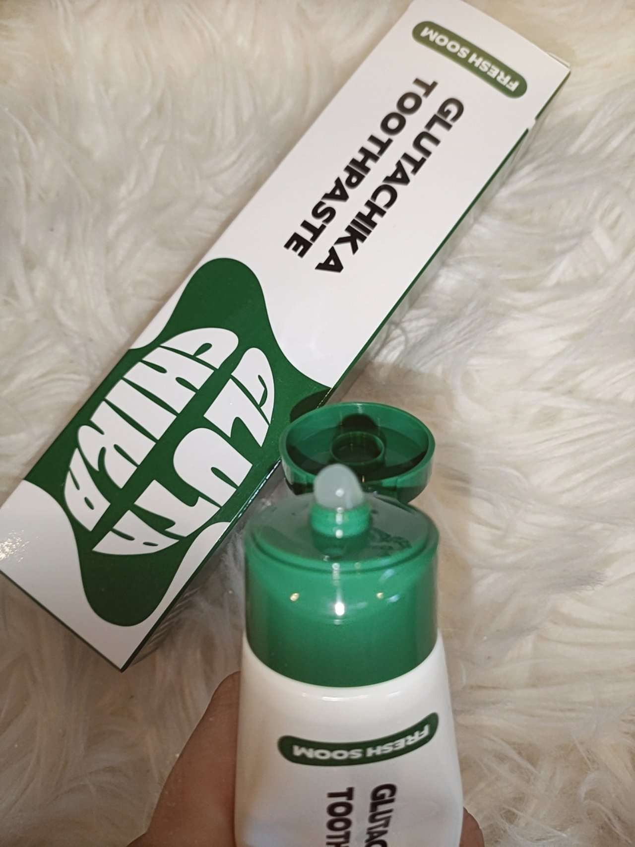 グルタチカフレッシュスーム歯磨き粉/Dr.Viuum/歯磨き粉を使ったクチコミ（2枚目）