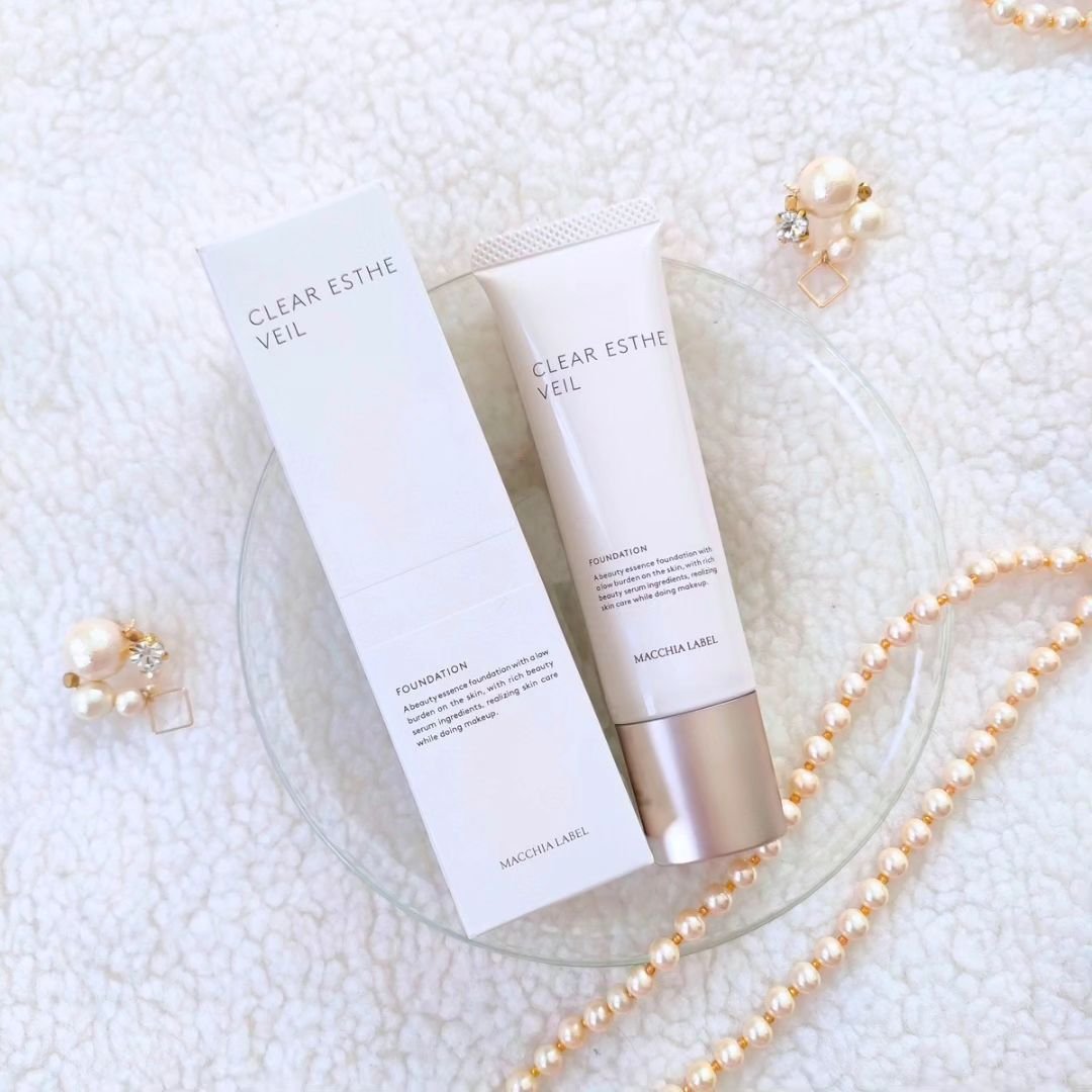 Macchia Label 薬用クリアエステヴェールのクチコミ「❥
美容液ファンデーションの
..\薬用クリアエステヴェール/..

シワ改善と美白ケアを同時.....」（1枚目）