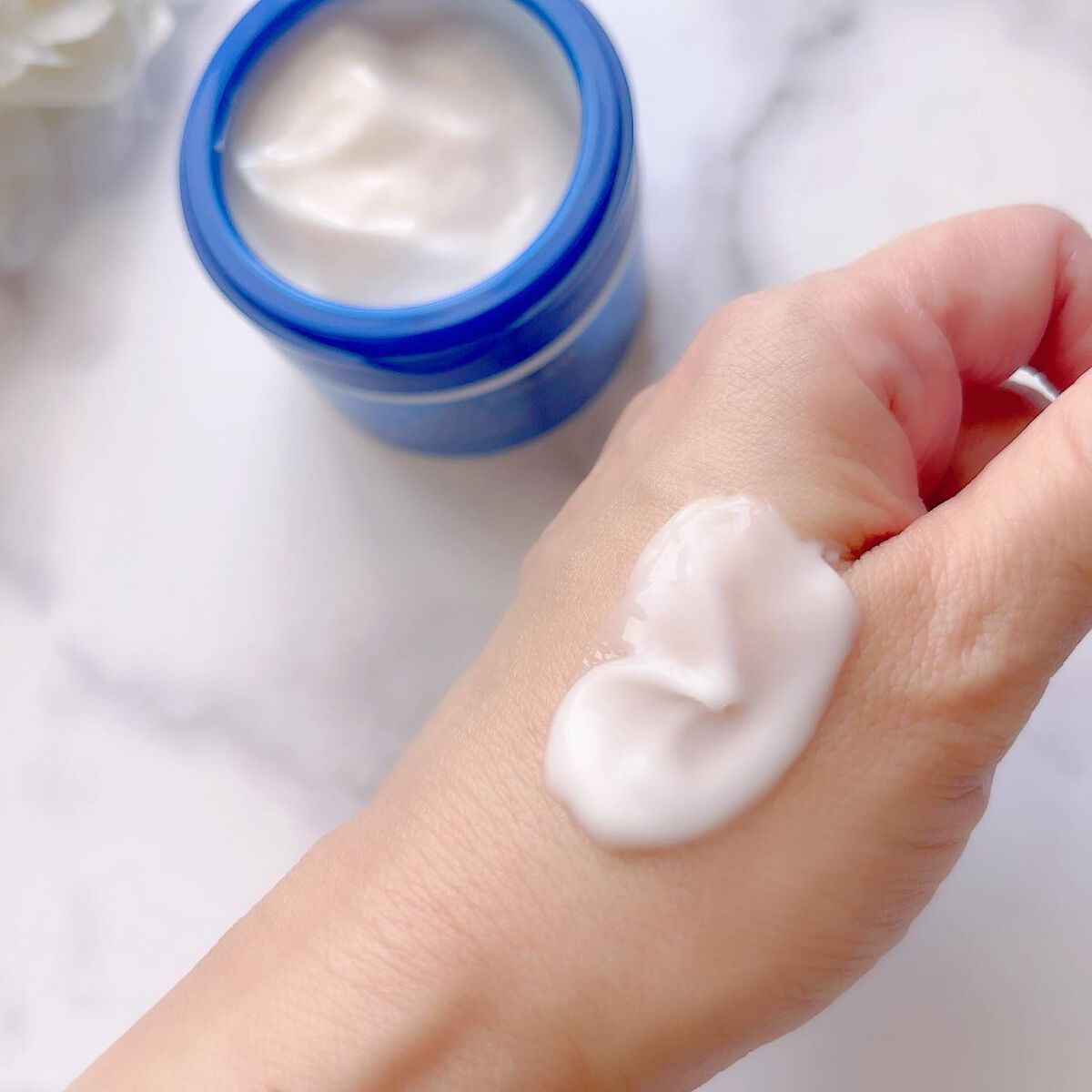 スペシャルジェルクリームA (ホワイト)(医薬部外品)/アクアレーベル/オールインワン化粧品を使ったクチコミ(4枚目)