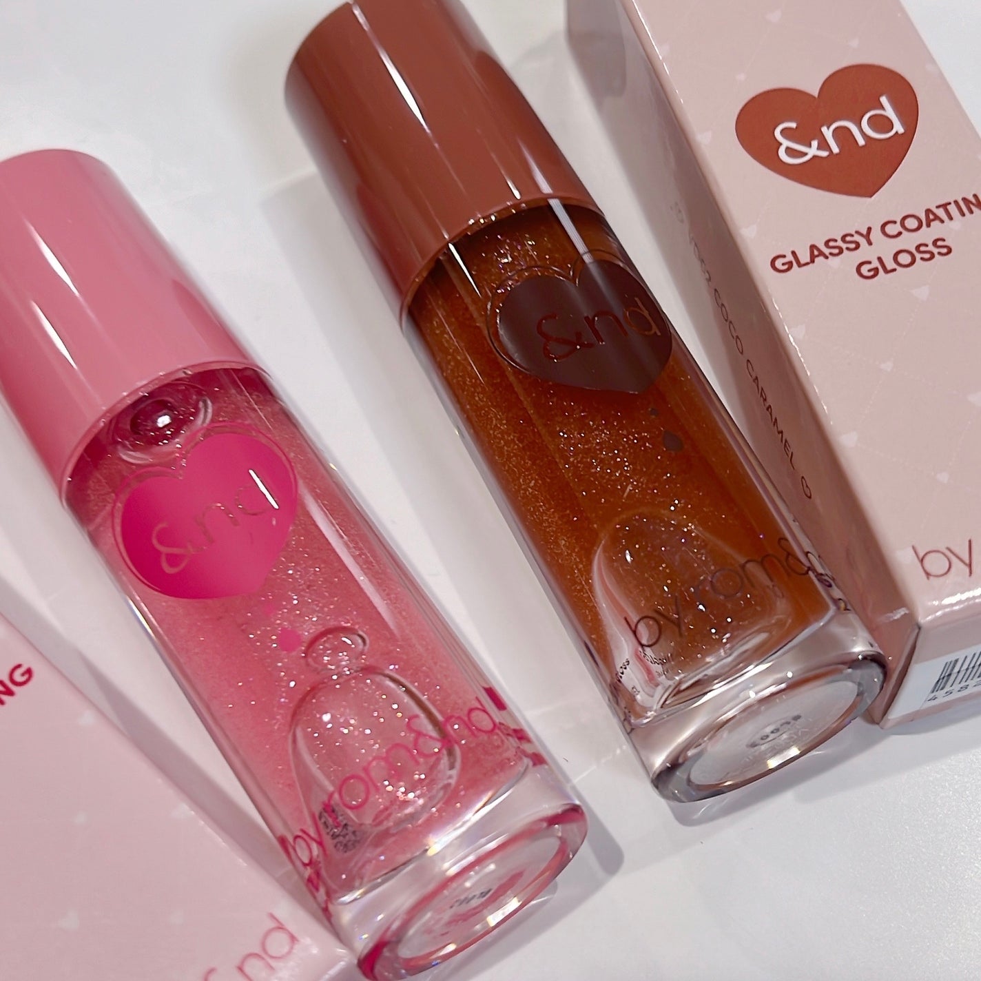 グラッシーコーティンググロス/&nd by rom&nd/リップグロスを使ったクチコミ(1枚目)