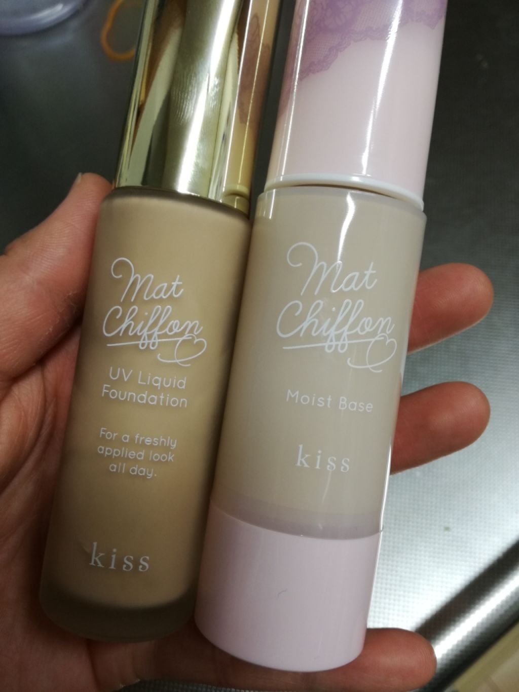 マットシフォン UVホワイトニングベースN/KiSS/化粧下地を使ったクチコミ（1枚目）