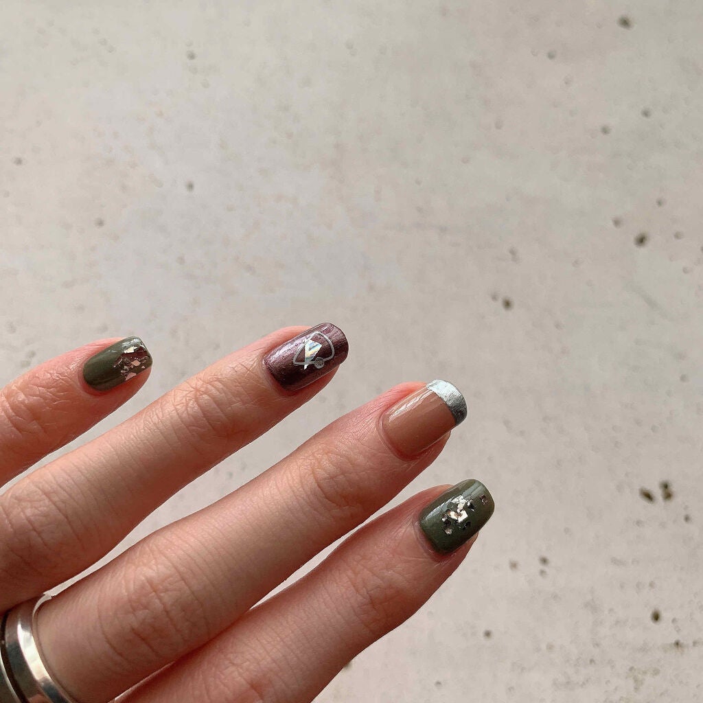 カラフルネイルズ/キャンメイク/マニキュアを使ったクチコミ(2枚目)