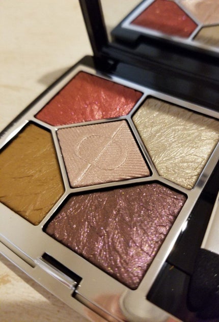 サンク クルール クチュール<バーズ オブ ア フェザー>/Dior/アイシャドウパレットを使ったクチコミ(6枚目)