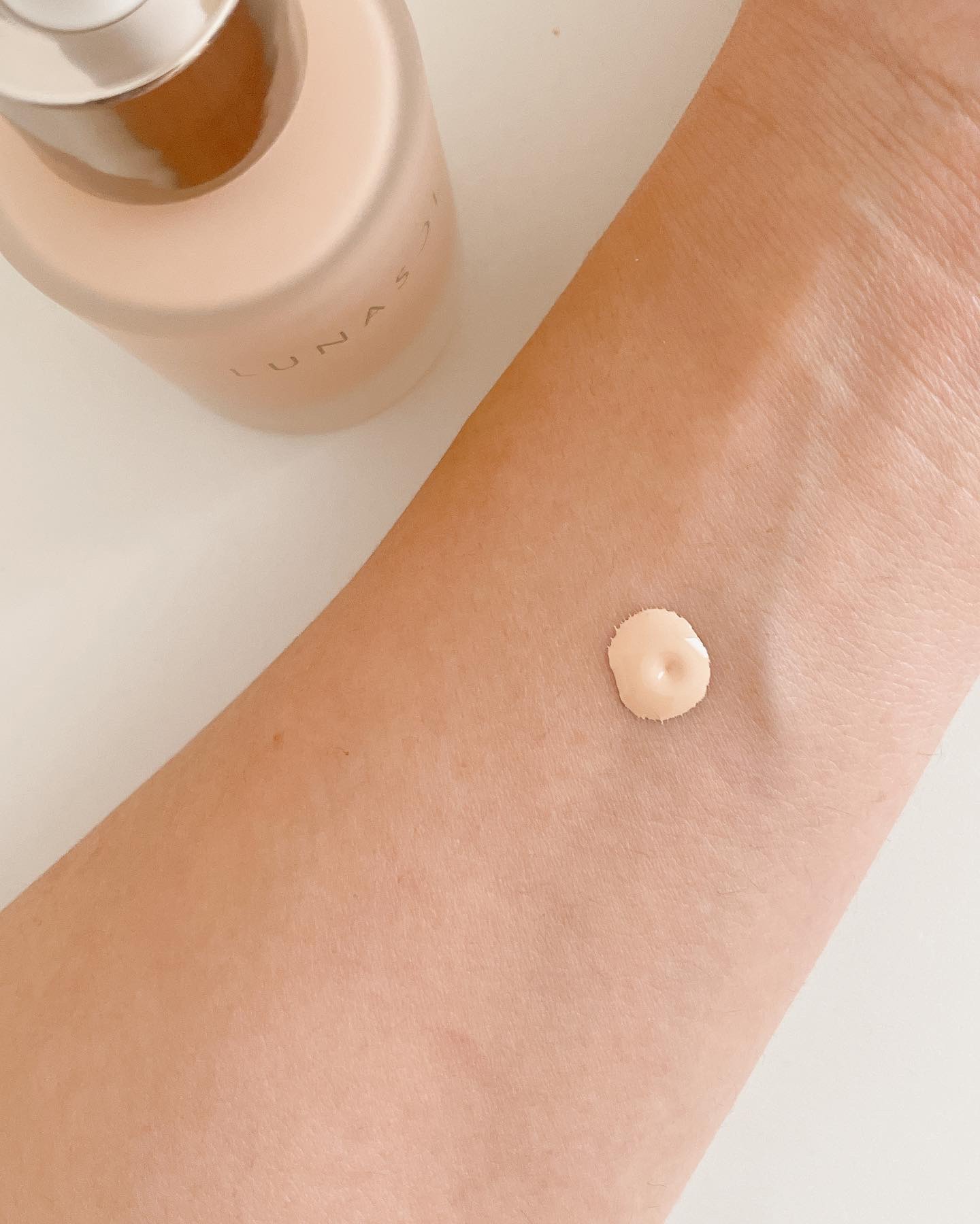 ルナソル カラーオイル セラム/LUNASOL/リキッドファンデーションを使ったクチコミ（3枚目）