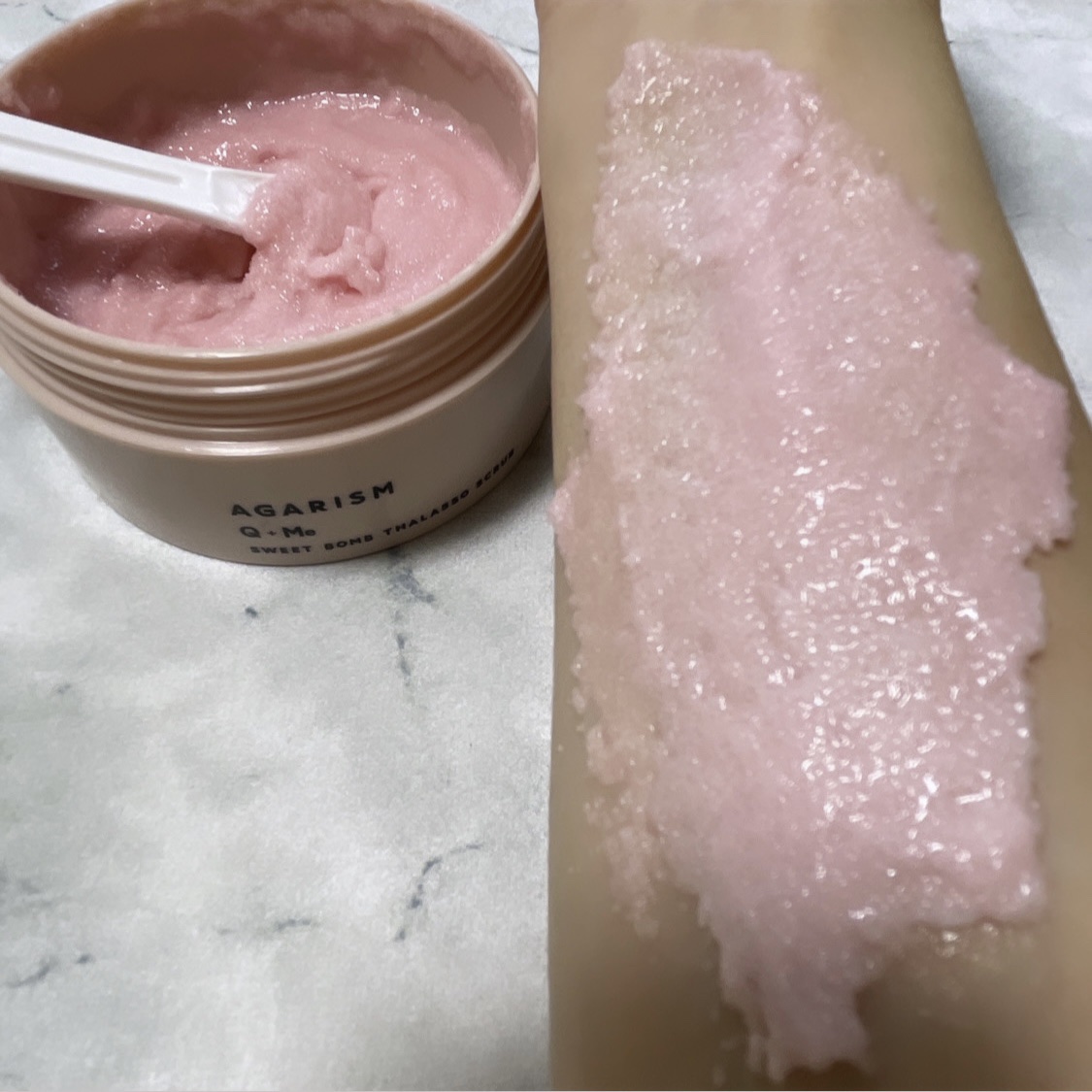 Q+Me スウィート ボム タラソ スクラブ/AGARISM/バスト・ヒップケアを使ったクチコミ（3枚目）