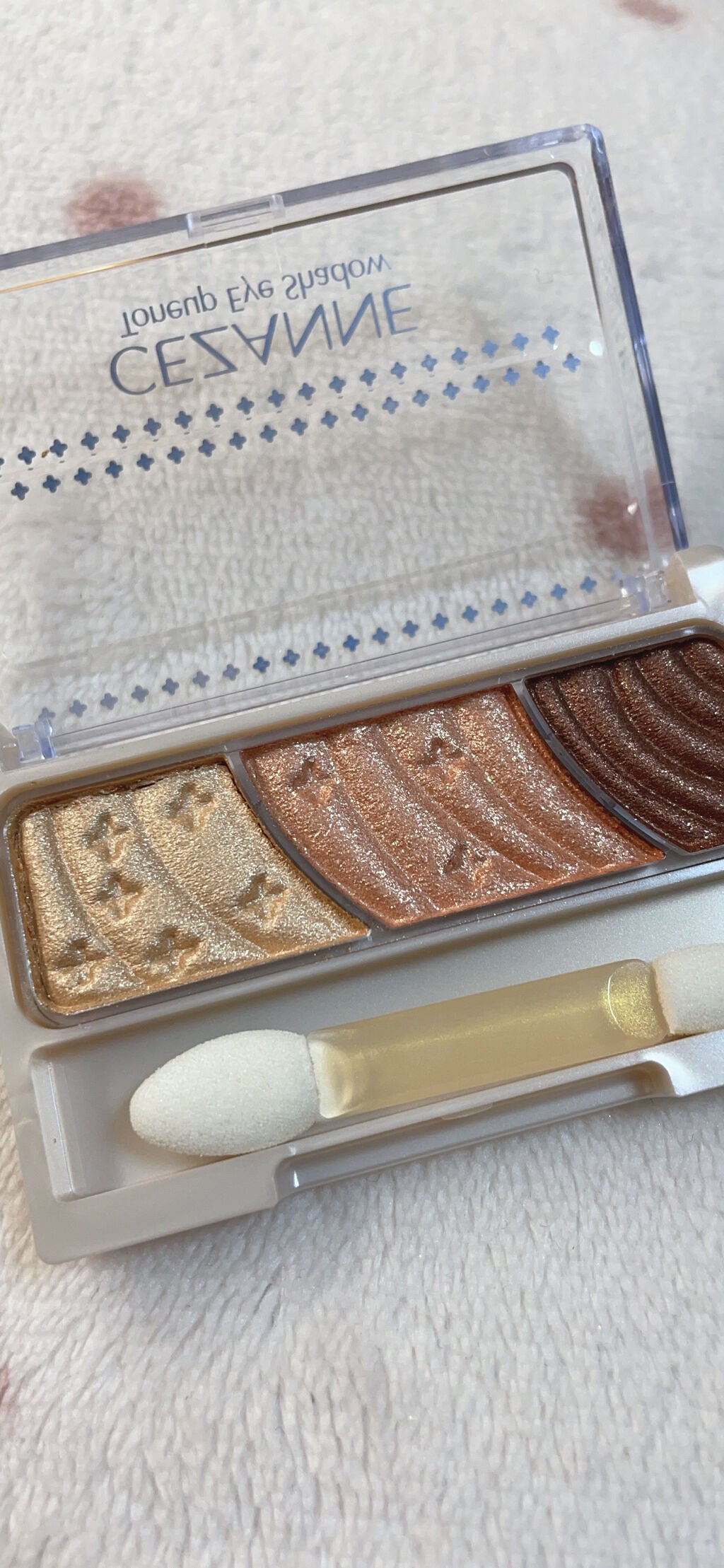 トーンアップアイシャドウ/CEZANNE/アイシャドウパレットを使ったクチコミ(2枚目)