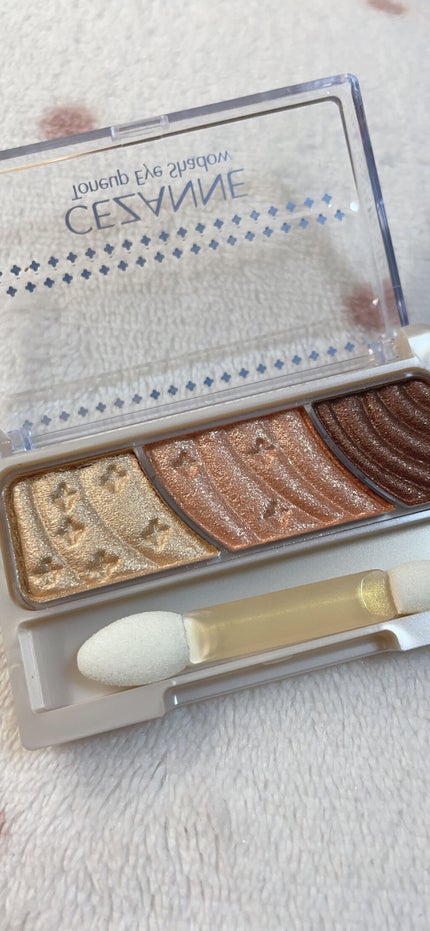 トーンアップアイシャドウ/CEZANNE/アイシャドウパレットを使ったクチコミ(2枚目)