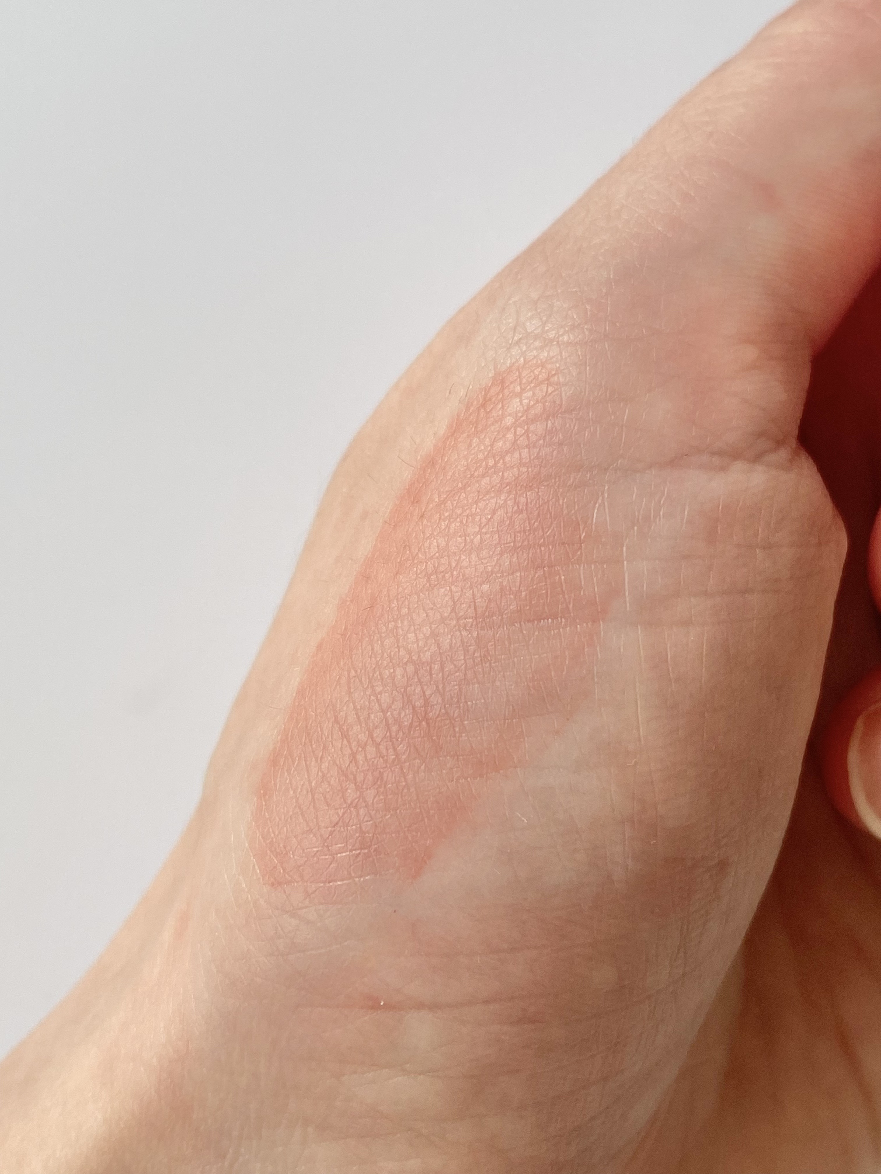 リップアーマー/KiSS/口紅を使ったクチコミ（3枚目）