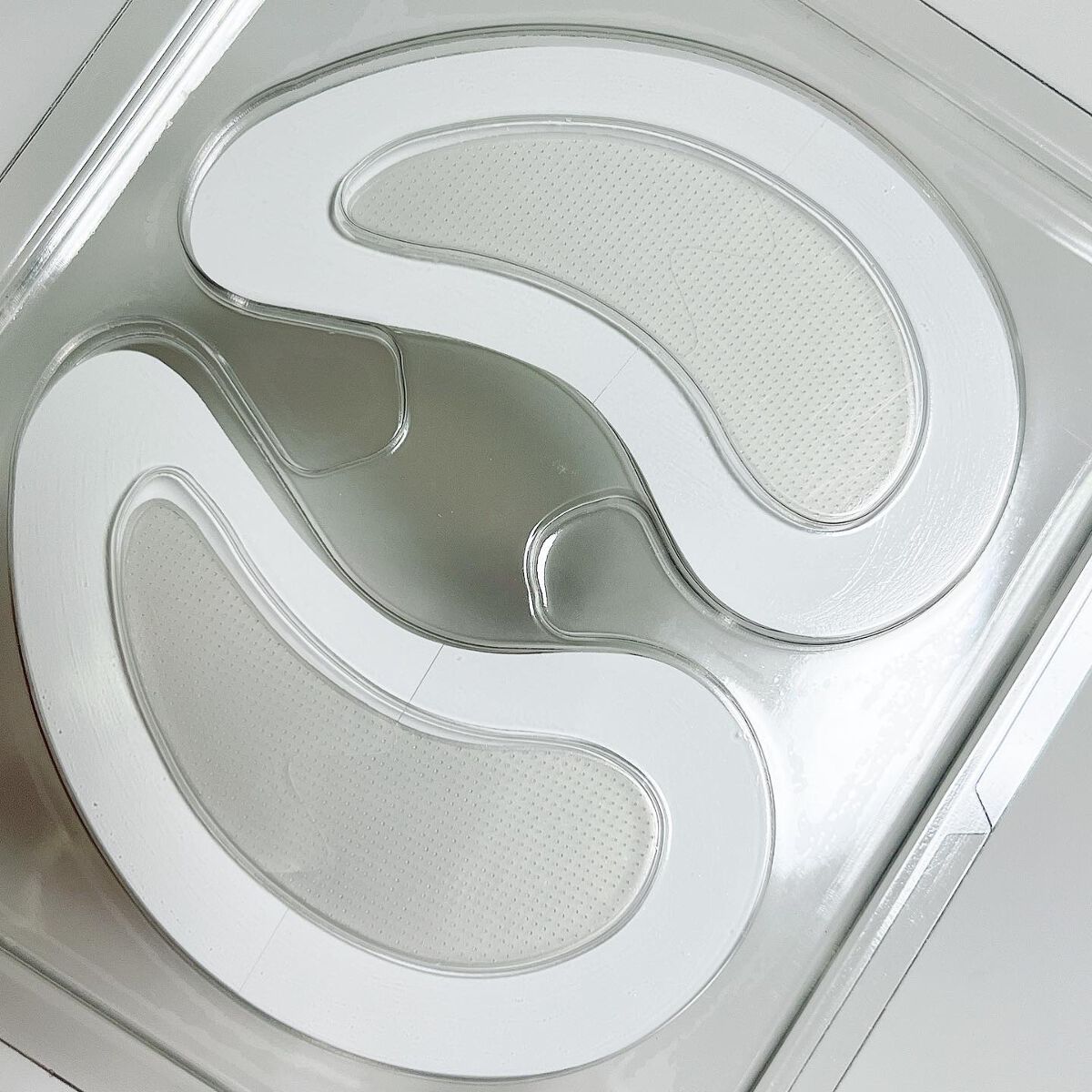 マイクロニードルアイパッチ/Lassovie/アイケア・アイクリームを使ったクチコミ（2枚目）