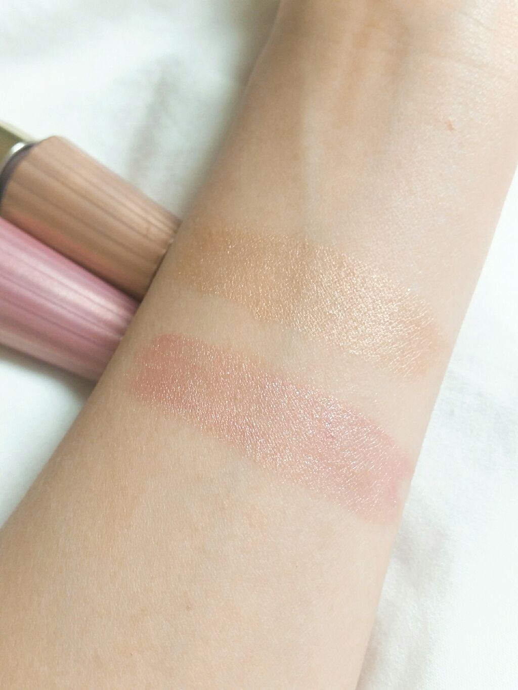 グロウ アイヴェール/ESPRIQUE/リキッドアイシャドウを使ったクチコミ（2枚目）