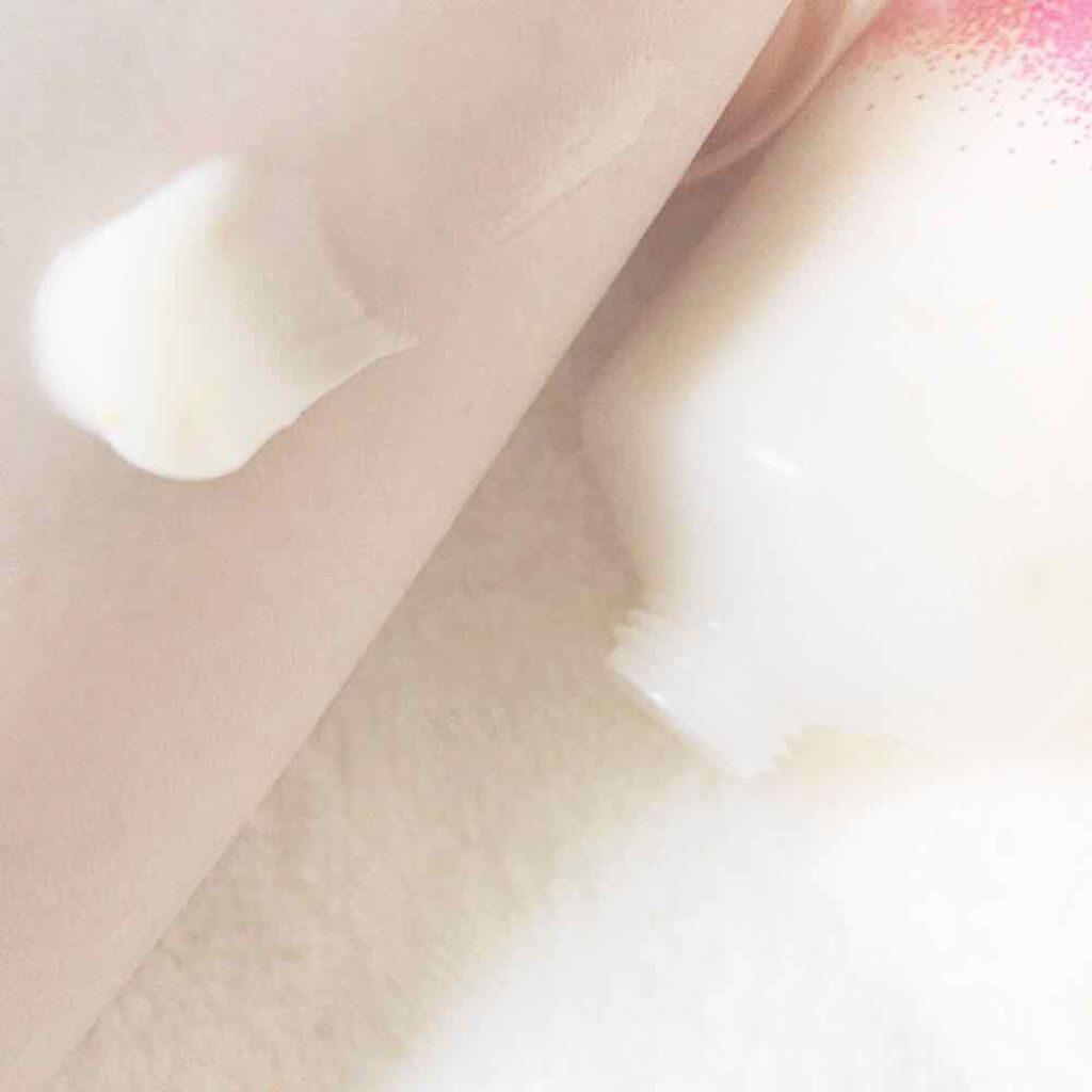 ミラクルズ カラーシャイン カプセルミックスクリーム/パンテーン/洗い流すヘアトリートメントを使ったクチコミ(3枚目)
