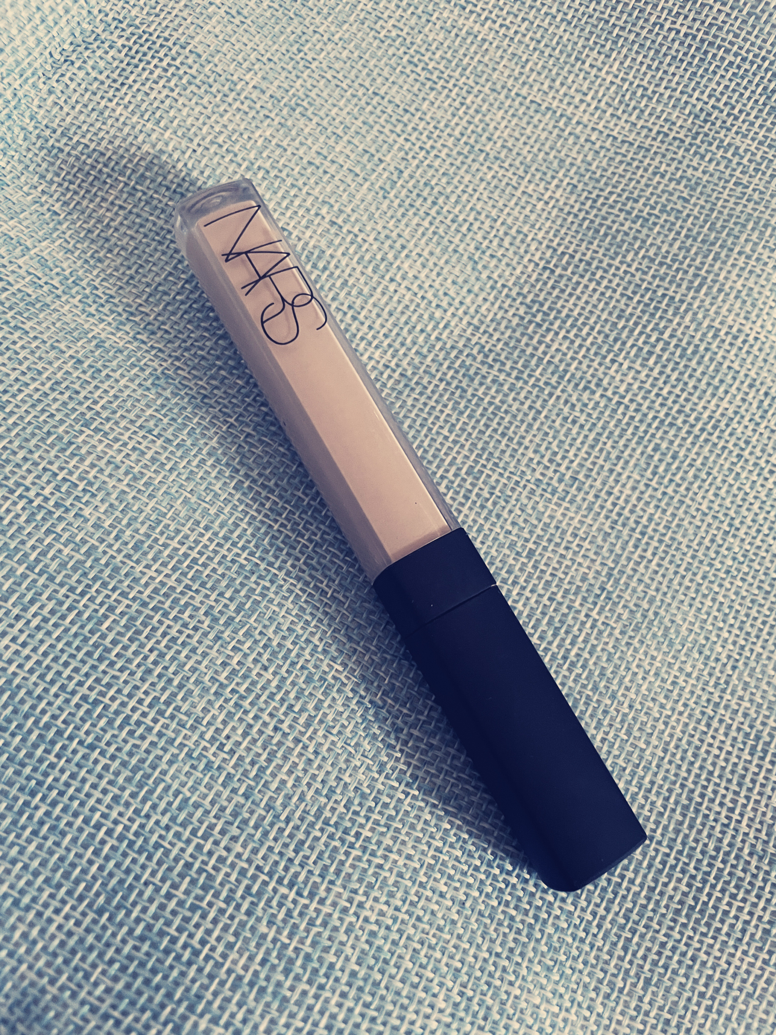 ラディアントクリーミーコンシーラー/NARS/リキッドコンシーラーを使ったクチコミ（1枚目）