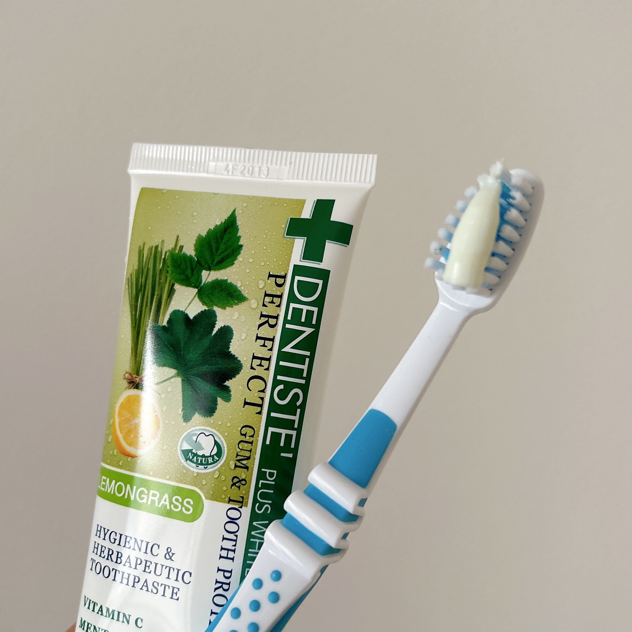 デンティス　チューブタイプ チューブタイプ（レモングラス）100g/デンティス/歯磨き粉を使ったクチコミ（3枚目）