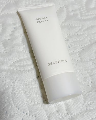 DECENCIA ディセンシア フローレス UVプロテクターのクチコミ「#pr 

デイセンシアSPF50+
PA++++
フローレス
UVプロテクター
敏感肌用日焼.....」（1枚目）