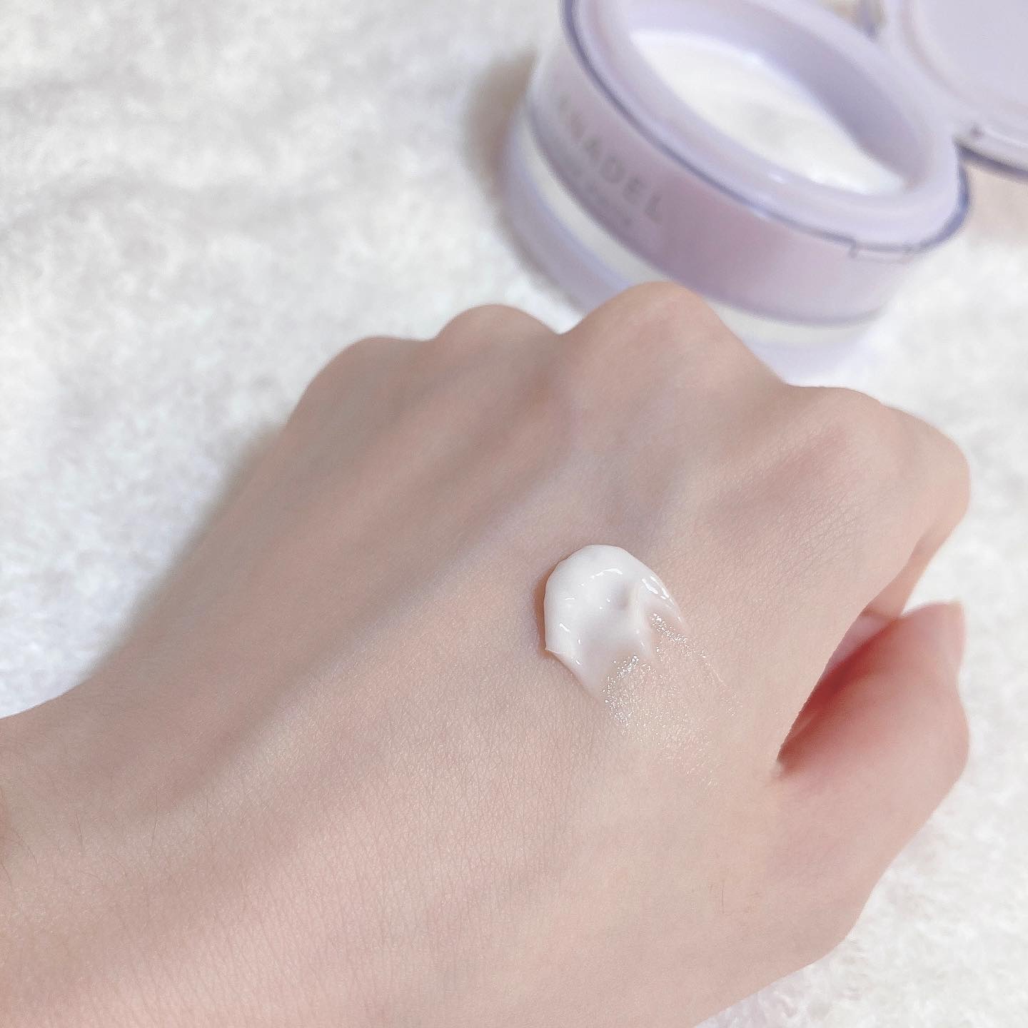 CANADEL プレミアホワイト オールインワンのクチコミ「カナデル プレミアホワイト

シミ生成の根源にアプローチ！
カナデルの美白※1タイプのオールイ.....」（3枚目）