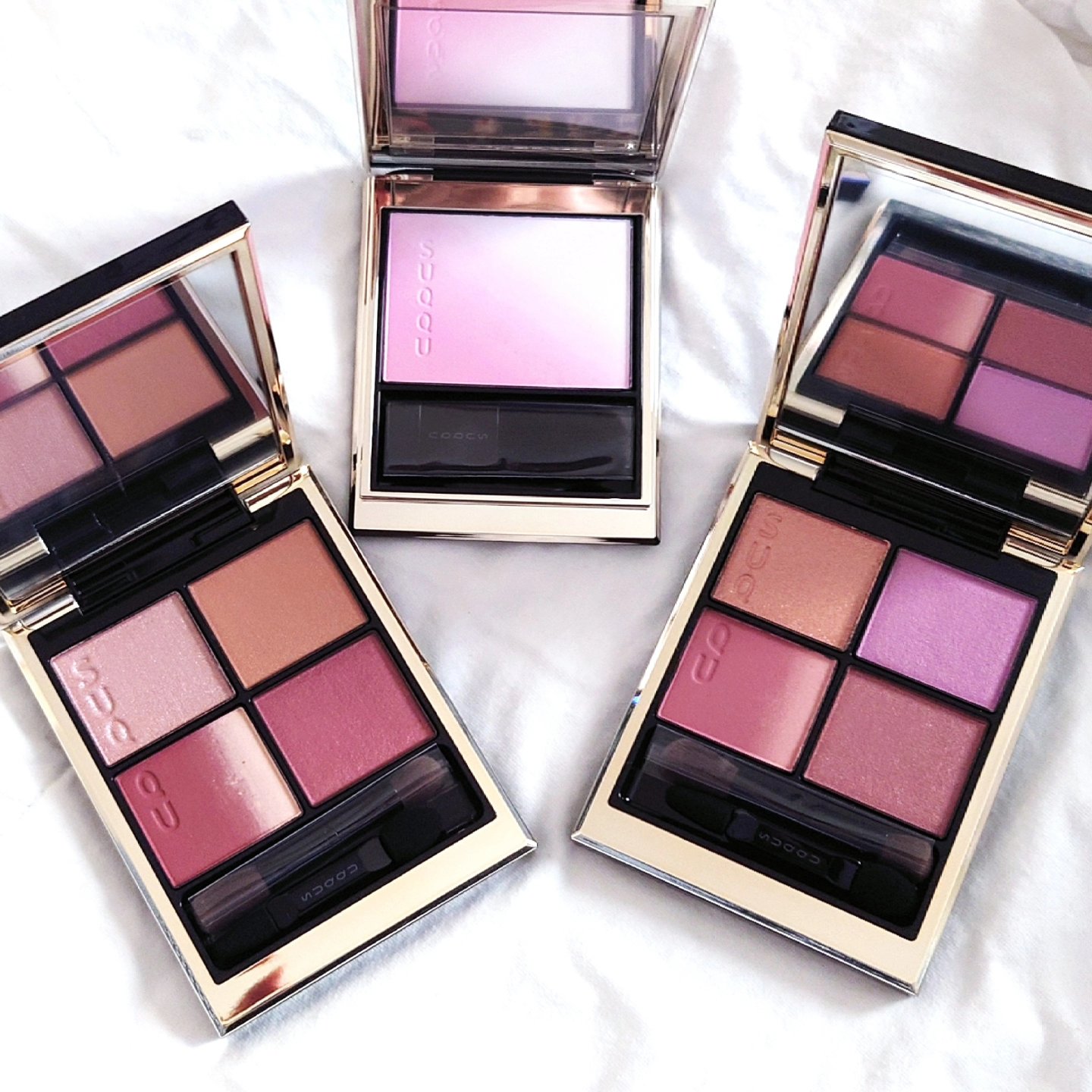 今日のメイク

SUQQUの狭間空使ってみました！
パープルが良い仕事します

めちゃくちゃ良い〜
濁らずに綺麗なまま色が重なる！
ラメはキラキラし過ぎないんだけど、
ちょっと明るさが足されて目元が暗くなりすぎない◎

これはヘビロテ間違い