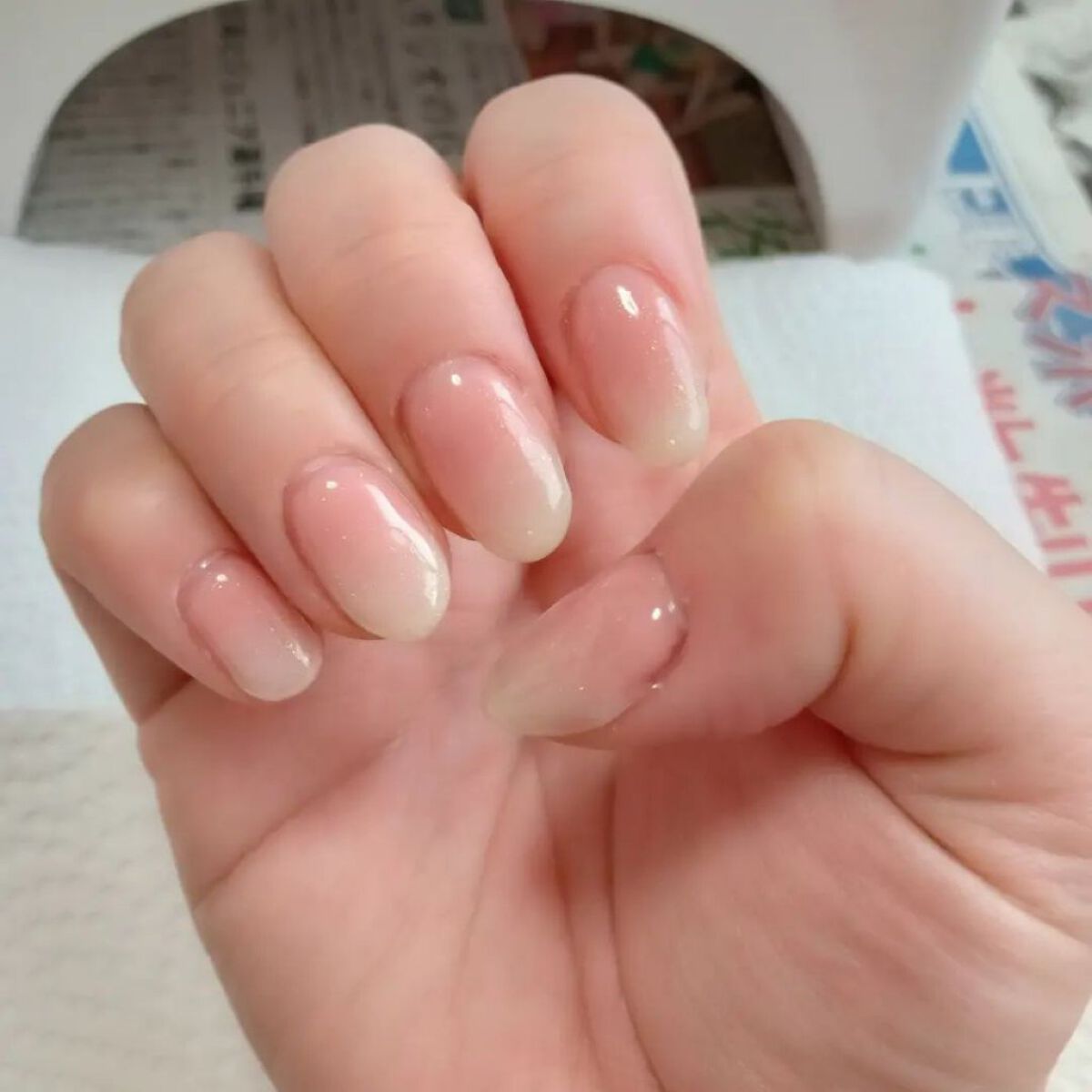 #シンプルネイル,#ジェルネイル,#アシンメトリーネイルのネイルデザイン