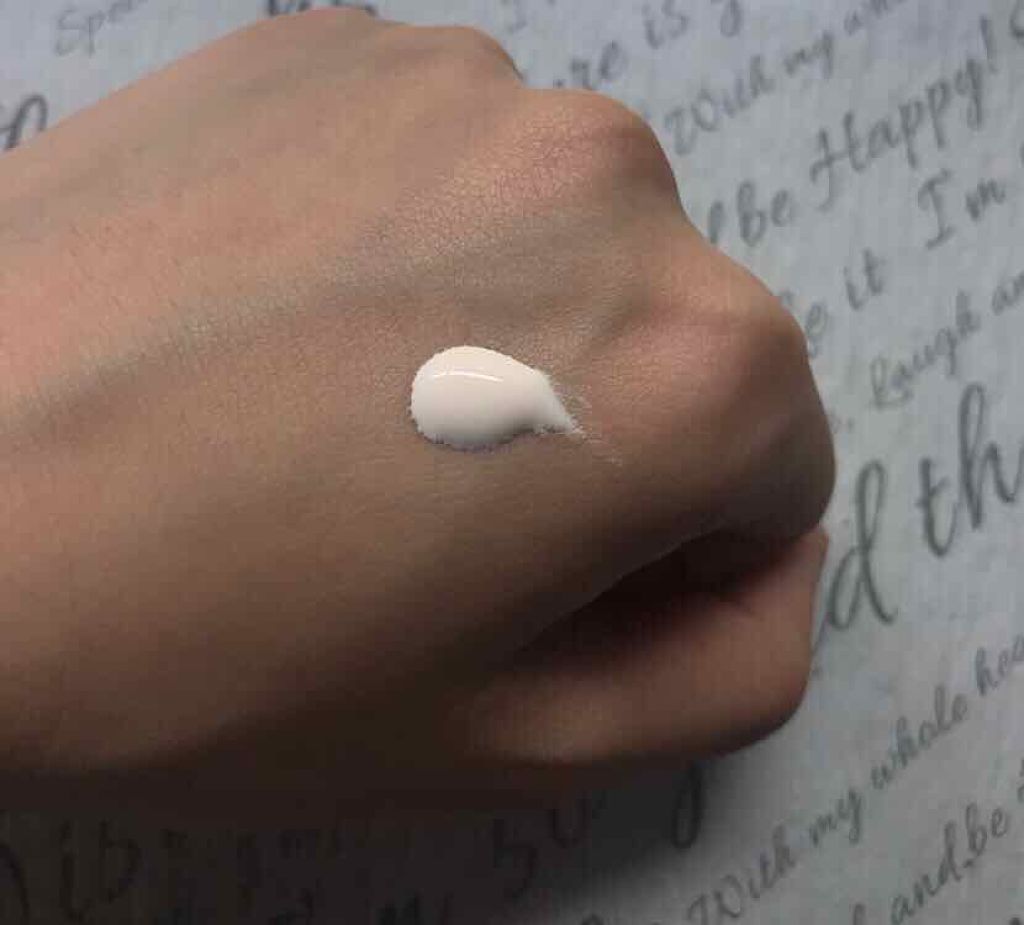 ホワイトニングトーンアップエッセンス/スノービューティー/化粧下地を使ったクチコミ(2枚目)