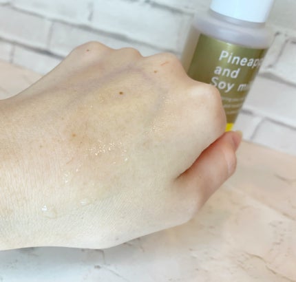 パイナップル豆乳ローションプレミアム/鈴木ハーブ研究所/ボディローションを使ったクチコミ(3枚目)