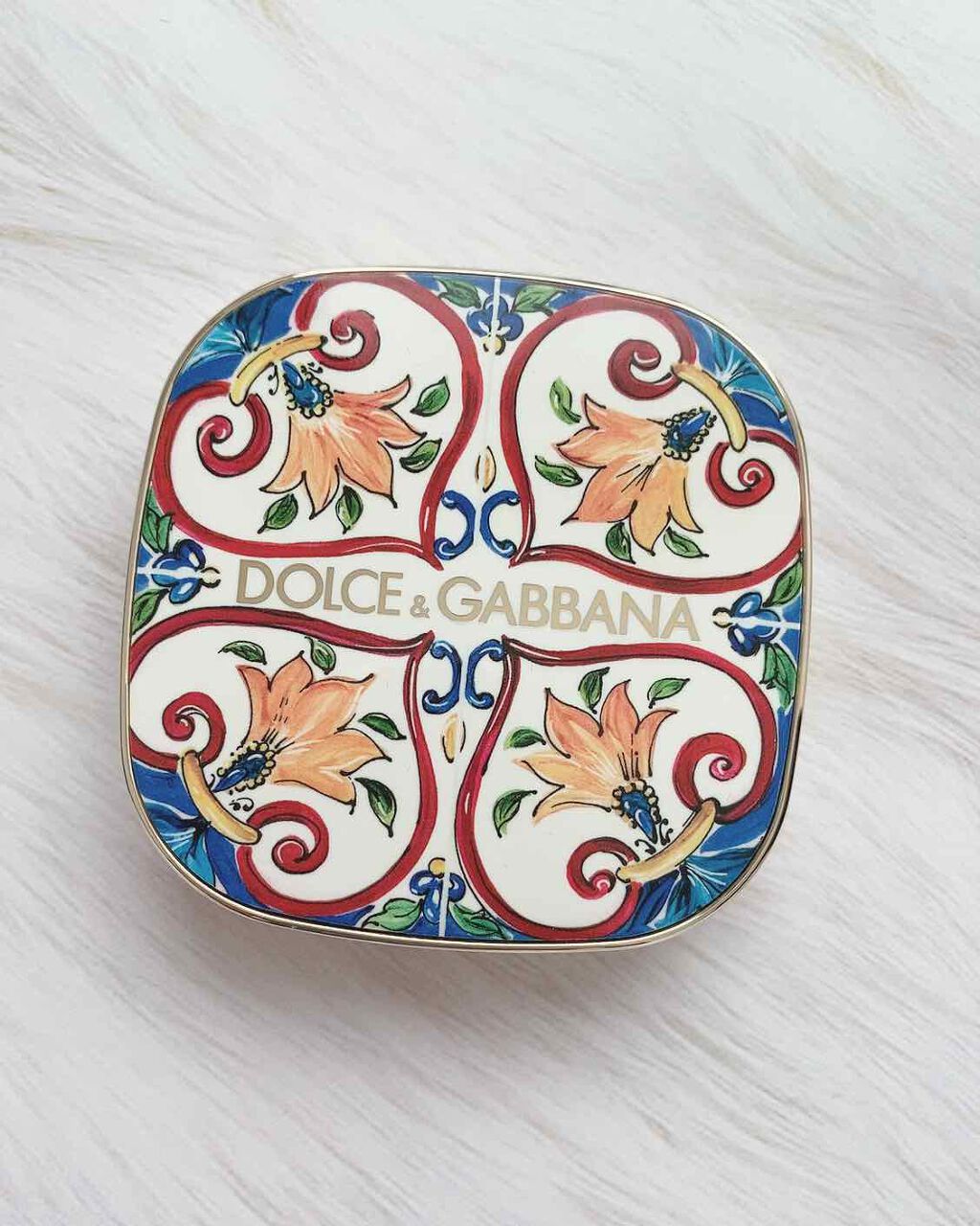 ソーラーグロウ イルミネーティングパウダー デュオ/DOLCE&GABBANA BEAUTY/ハイライトを使ったクチコミ(4枚目)
