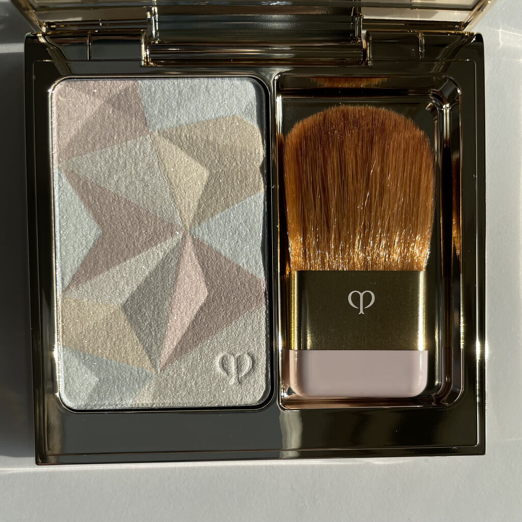 クレ・ド・ポー ボーテ レオスールデクラ 103 Wonder-full Radiance【数量限定】/クレ・ド・ポー ボーテ/パウダーハイライトを使ったクチコミ（2枚目）