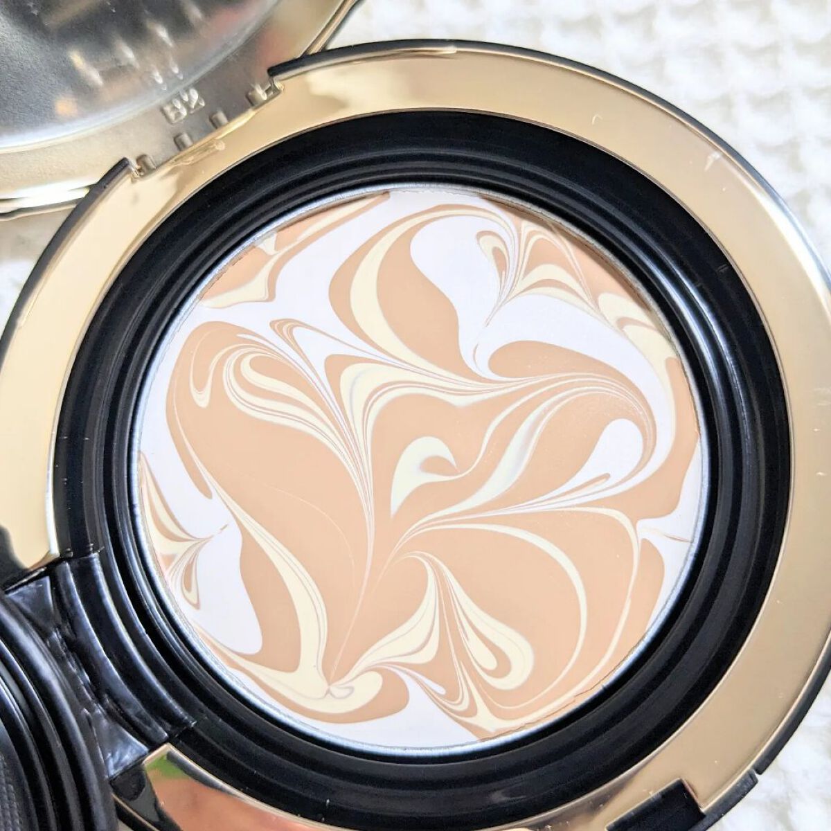 SIGNATURE ESSENCE COVER PACT　/AGE20’s/クリーム・エマルジョンファンデーションを使ったクチコミ（3枚目）