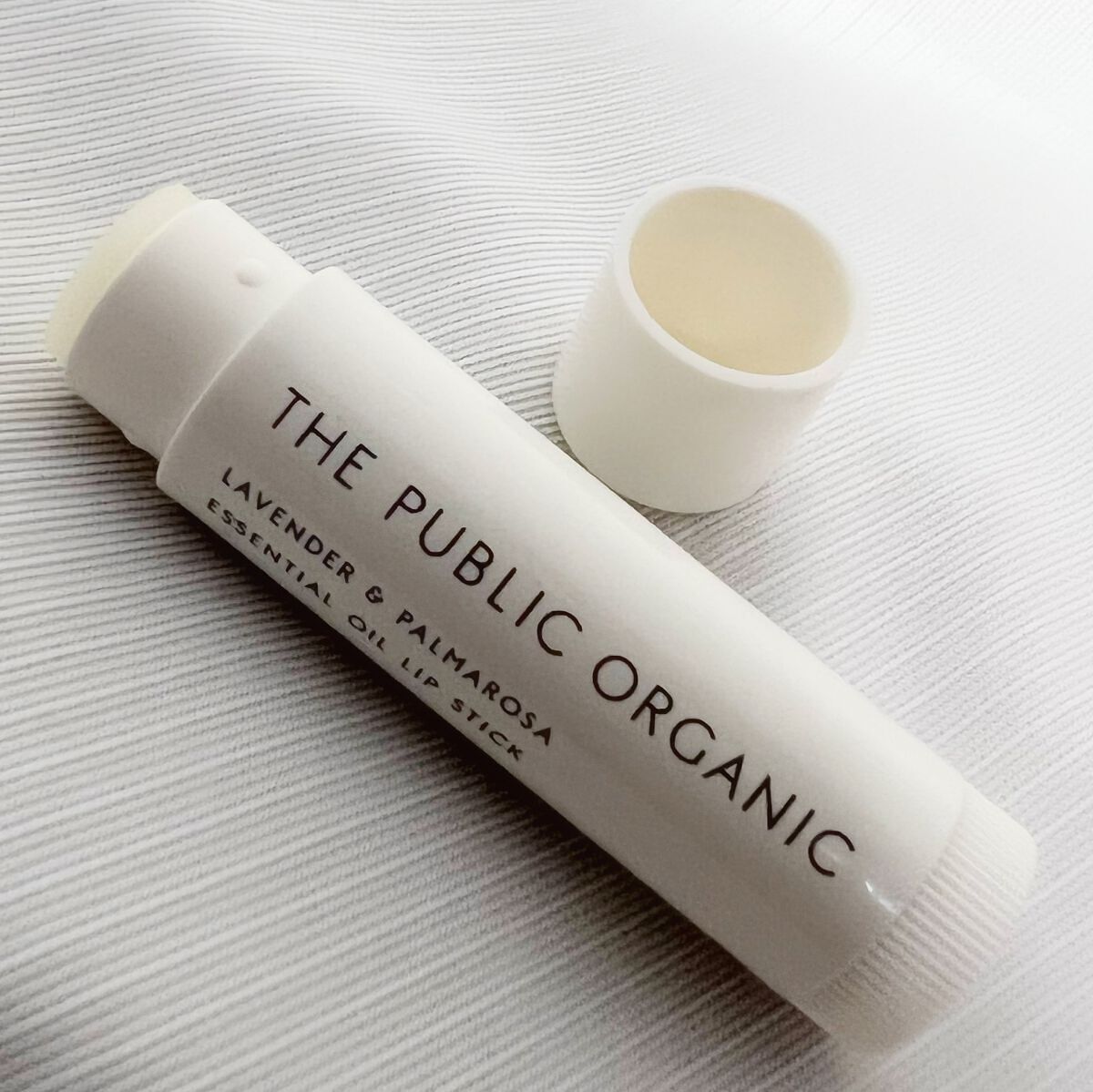 オーガニック認証 精油リップスティック スーパーリラックス レスト/THE PUBLIC ORGANIC/リップクリームを使ったクチコミ（2枚目）
