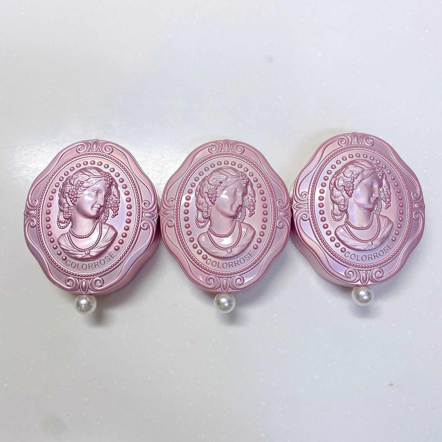 女王のカメオグラデーションチーク/COLORROSE/パウダーチークを使ったクチコミ(2枚目)