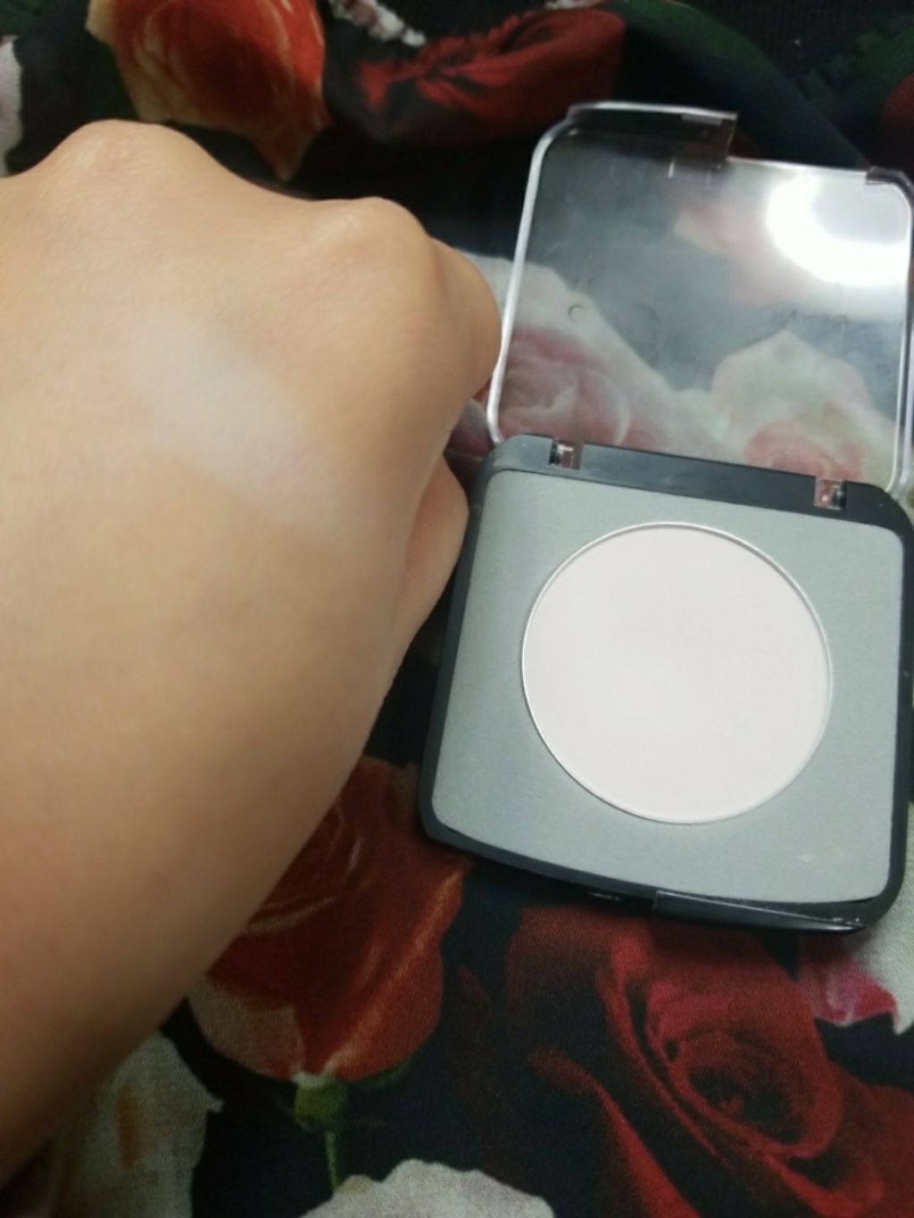 メイクアップカラーバリエーション 641/アイスパープル/チャコット・コスメティクス/単色アイシャドウを使ったクチコミ（2枚目）