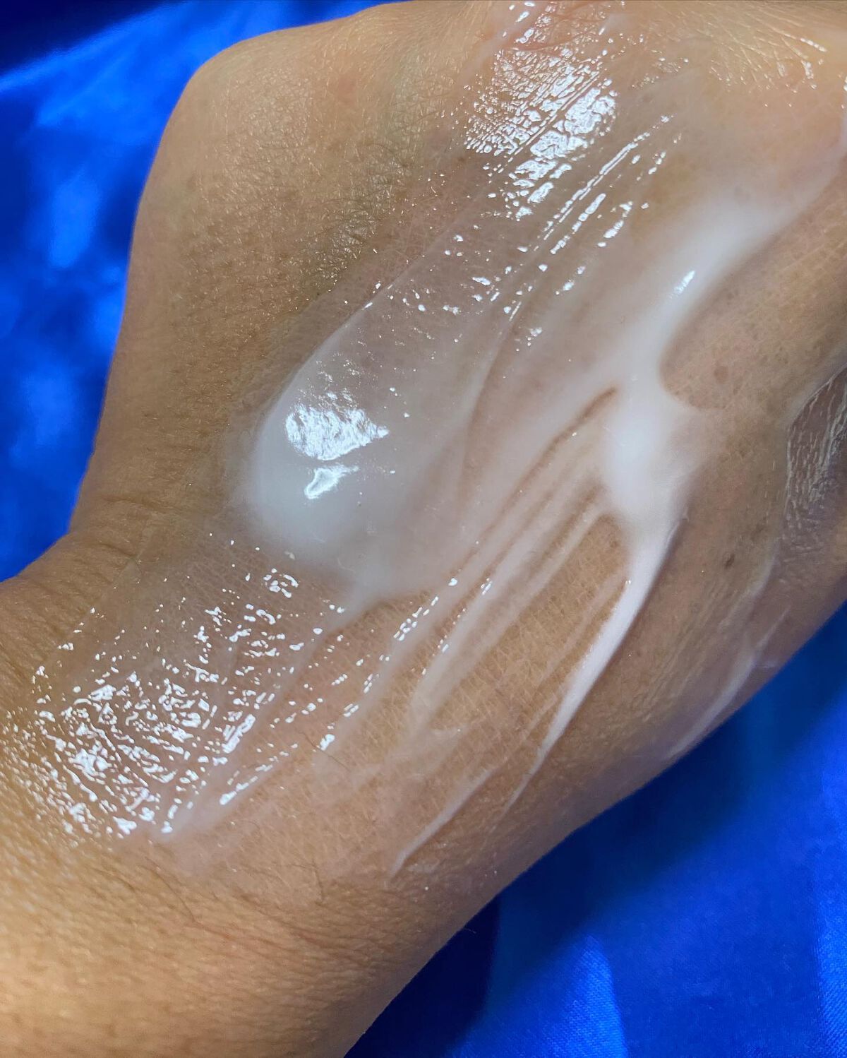 パーフェクトワン 薬用ホワイトニングジェル/パーフェクトワン/オールインワン化粧品を使ったクチコミ(6枚目)