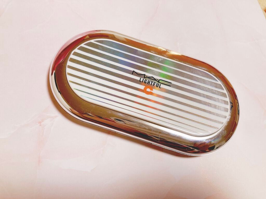 ライトフル C+ SPF 30 ファンデーション/M・A・C/パウダーファンデーションを使ったクチコミ(2枚目)