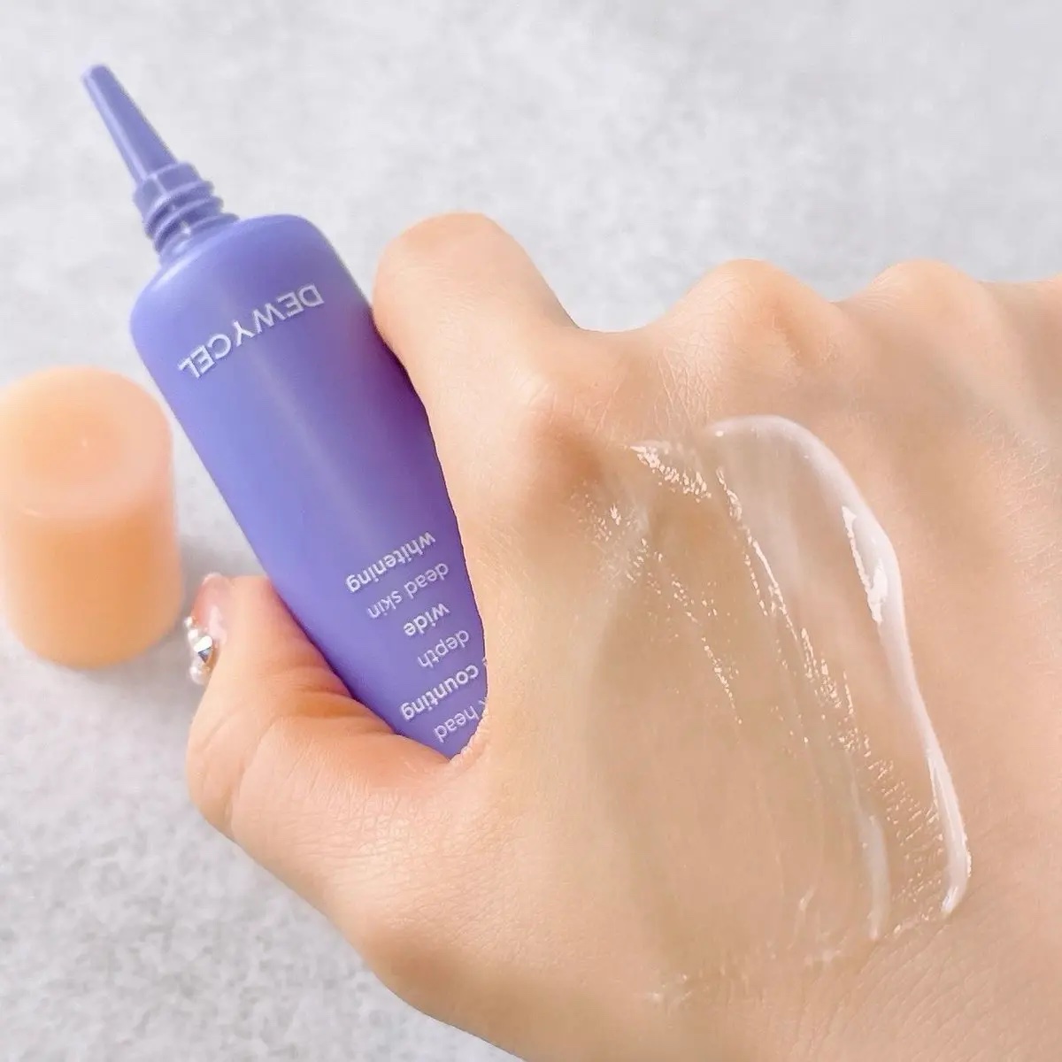 ポアーテンクリーム/DEWYCEL/化粧下地を使ったクチコミ（2枚目）