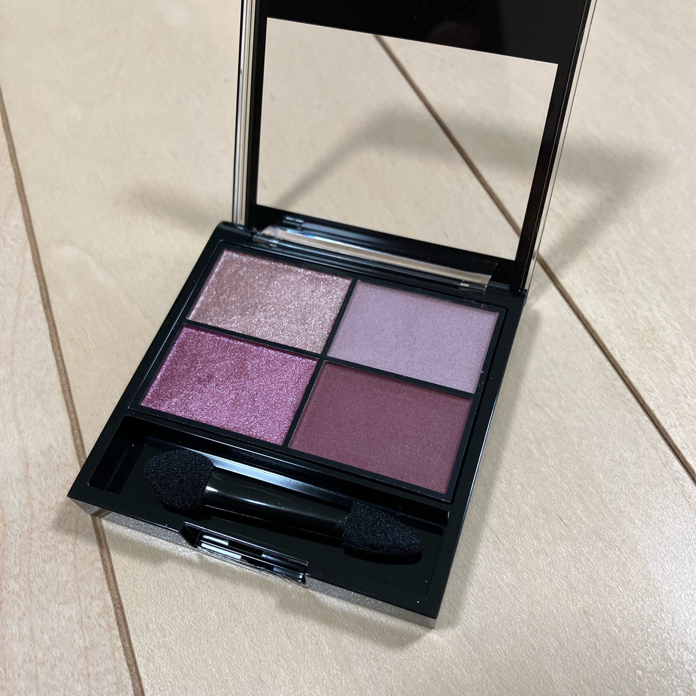 レブロン カラーステイ デイ トゥ ナイト アイシャドウ クアッド/REVLON/アイシャドウパレットを使ったクチコミ(2枚目)